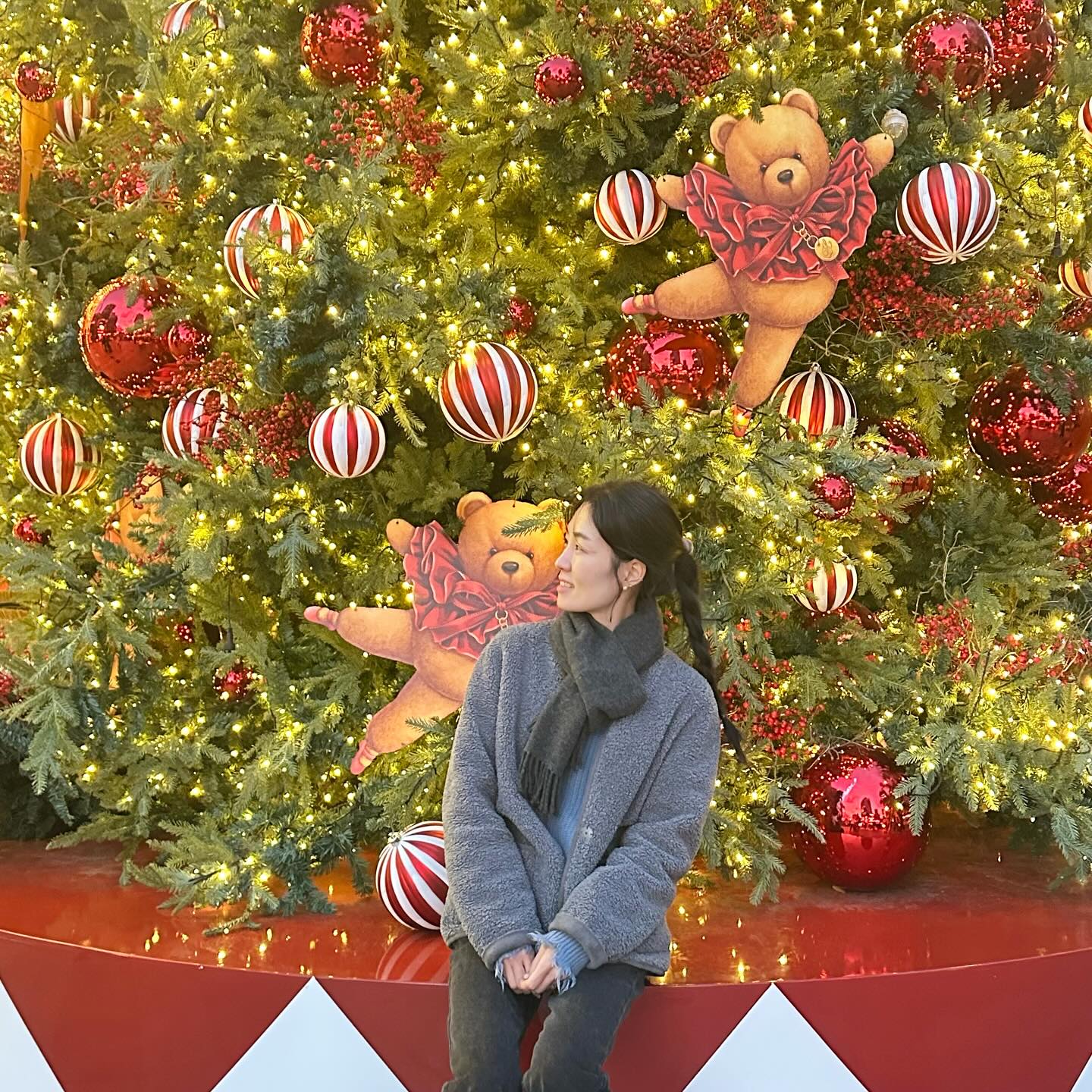 𖤐
연말 분위기 물씬🎁🎅🎄
매번 낮에만 보다가 
밤에 보니까 너무 예뿌네에😎
.
#하준맘#울산맘#아들맘#아들#아들스타그램#맘스타그램#크리스마스
#울산#울산크리스마스#울산현대백화점#울산현대백화점팝업#울산핫플#삼산동맛집#울란버터앤쉘터
#울산가오픈#울산신상카페#울산카페#울산데이트#카페#카페스타그램#울산맛집
#맛집#맛집스타그램#디저트#육아#일상#소통#맞팔#선팔#좋아요