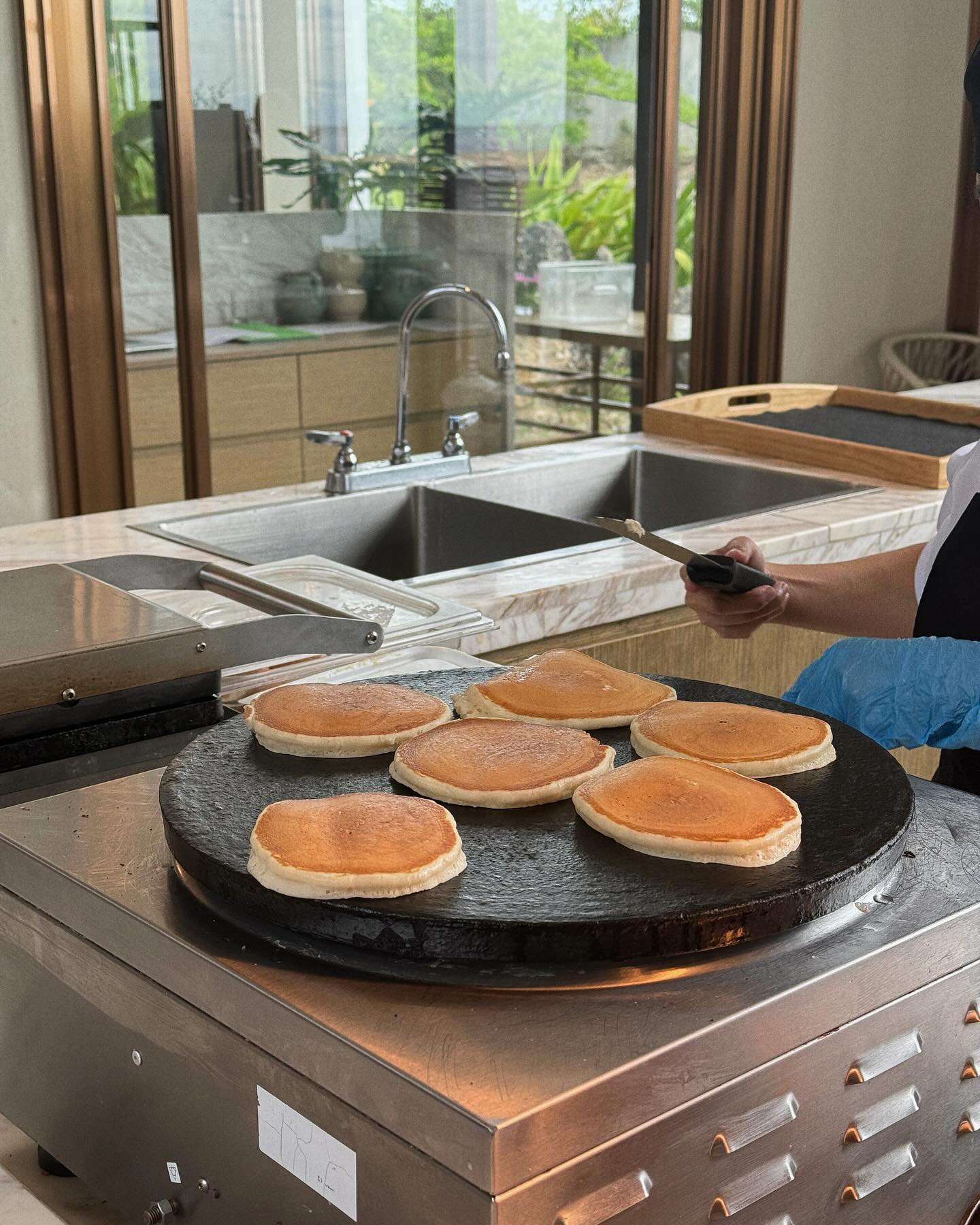 _
조식파 엄마는 꼭 조식 먹어야해 🥞
확고한 아들의 조식 취향.. 존중해...