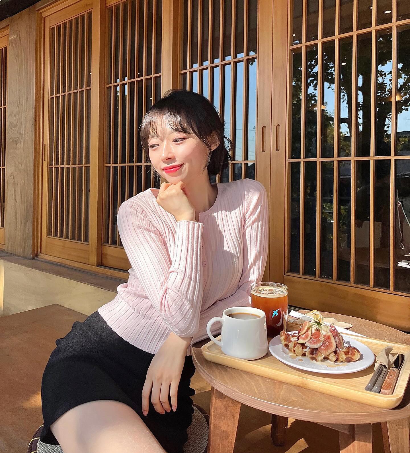 🍒 가을냄새 🍁🍂💗

호캉스 떠나는 길 올려보는
내가 좋아하는 내 얼굴 🙊

무화과 디저트 먹으러 가쟈 여러분!
.
.
.

#일상 #무화과디저트 #송도카페 #송도유원지 #아키라커피
