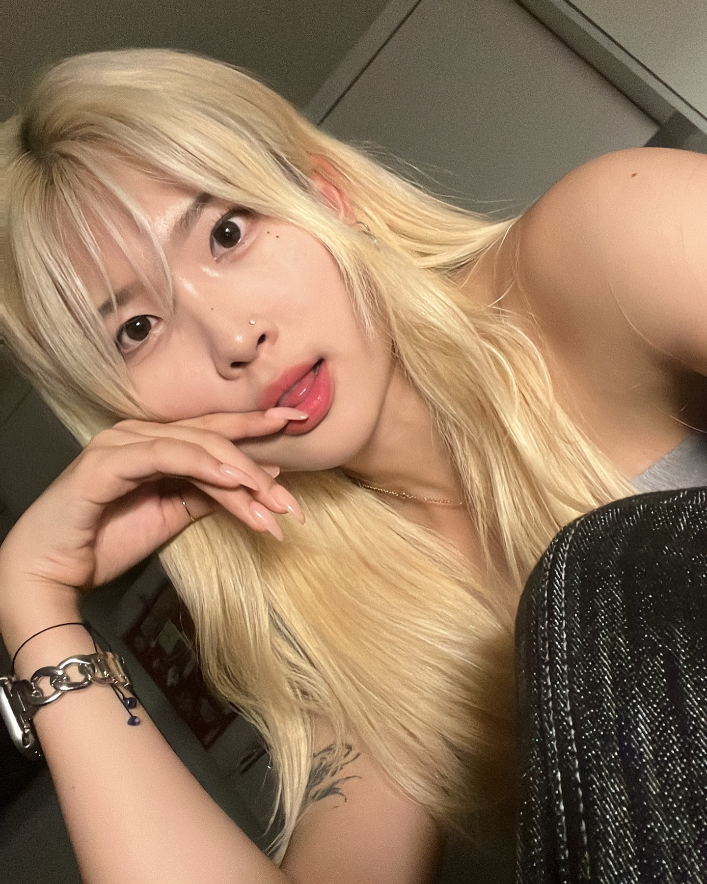 모가 달라졌게~?🤭🤍

#daily #selfie