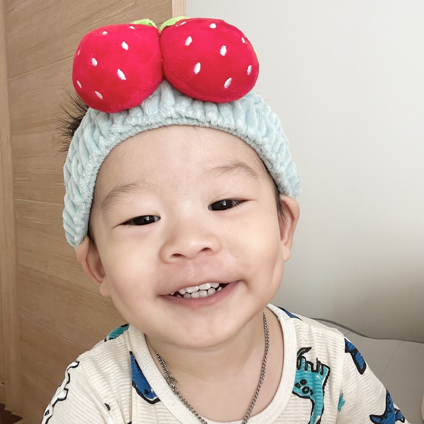 .
쭈!호!컴!백

답방-소통 달려볼게여!
주호 잊은거 아니져!!???

자다일어난 퉁퉁이 주호👶🏻

#18개월아기 #흑호랑이띠맘 #인스타컴백 #재접근기끝 #흑호맘 #흑호맘소통 #육아소통 #육아맘 #육아스타그램 #18개월 #돌아기