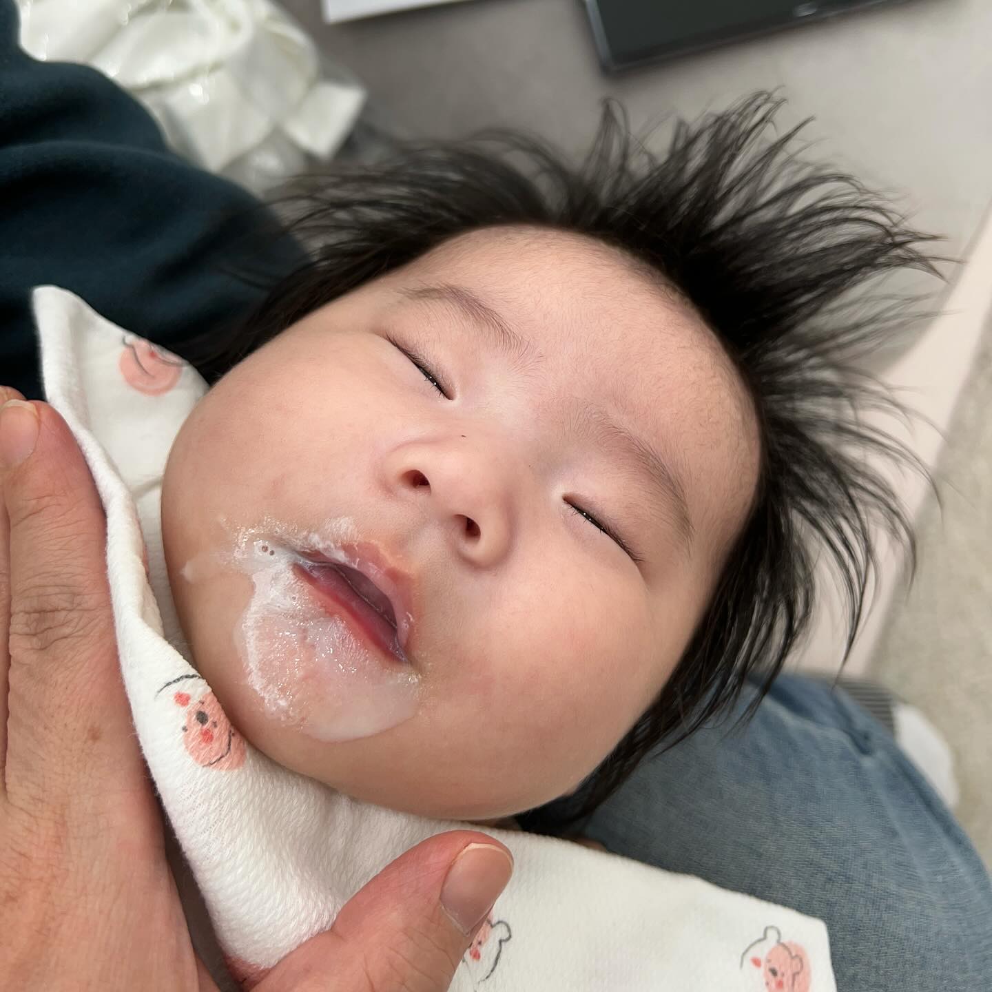 분유를 이렇게 먹는게 맞아..?