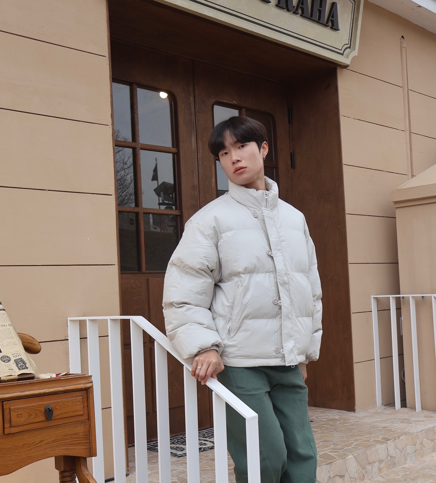 포인트 기가막힌 패딩 발견

secondmono_official 

#세컨모놀로그 #패딩#패딩추천
#캐주얼룩#미니멀룩#남친룩
#데일리룩#남자패션#남자코디