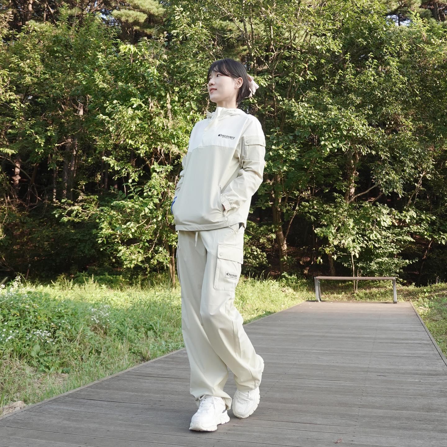 🧡23FW 신상 트레이닝복 전신샷 모음💛

가을 야외 아웃도어 활동에 딱 좋은 통기성 좋고 가벼우면서도 스트레치한 소재 사용으로 편하게 입기 좋은 디스커버리 아노락 트레이닝복 세트〰️🍁🍂

#트레이닝복
#트레이닝셋업
#트레니닝세트 
#바람막이
#원드브레이커
#아노락
#아노락세트
#아노락트레이닝 
#운동복
#운동복패션