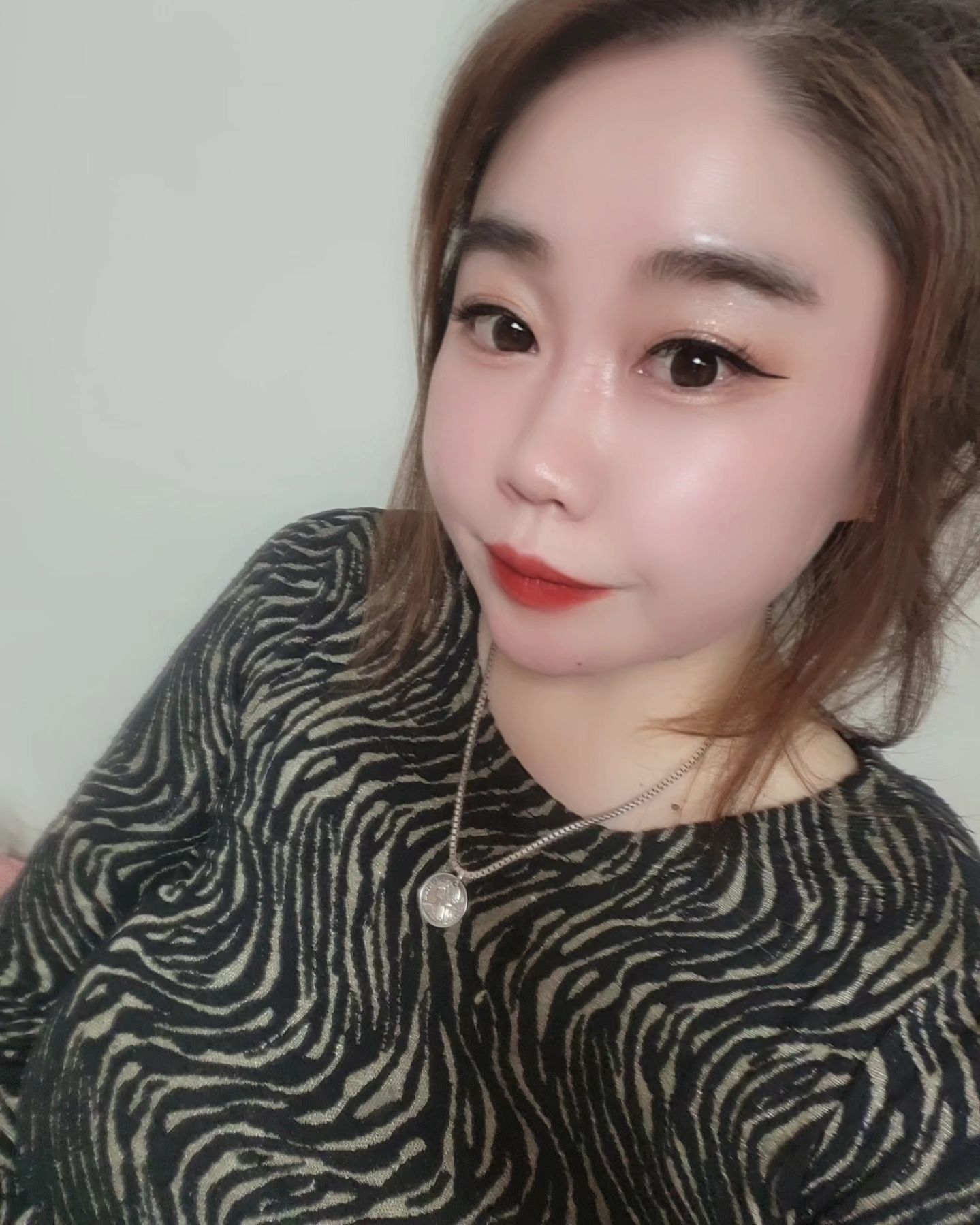 #20240102
소주 한잔 먹고 많이 기분 좋았어☺️발그레

할라했는데 지금 기분 별루네🙄🙄🤨🤨😐😑

끝