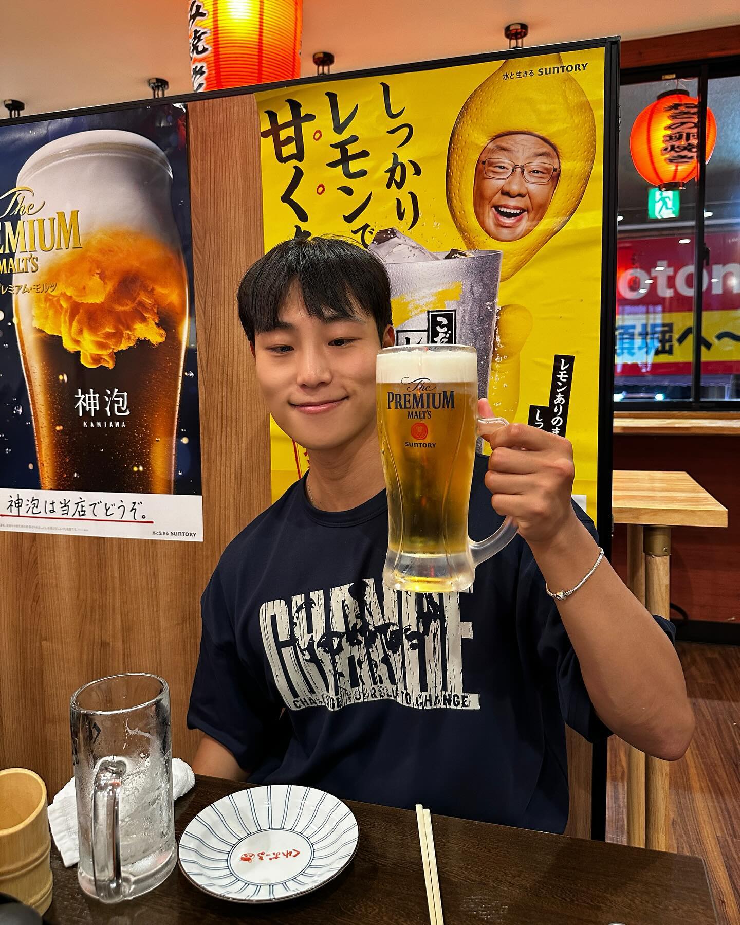 여름엔 시원한~나마비루!! 🍺
•••
•••••
•••••••
#일상#ootd#selfie#일본#여행#맥주#나마비루 
#도톤보리#오사카#travel#타코아끼#행복
#여름#극혐