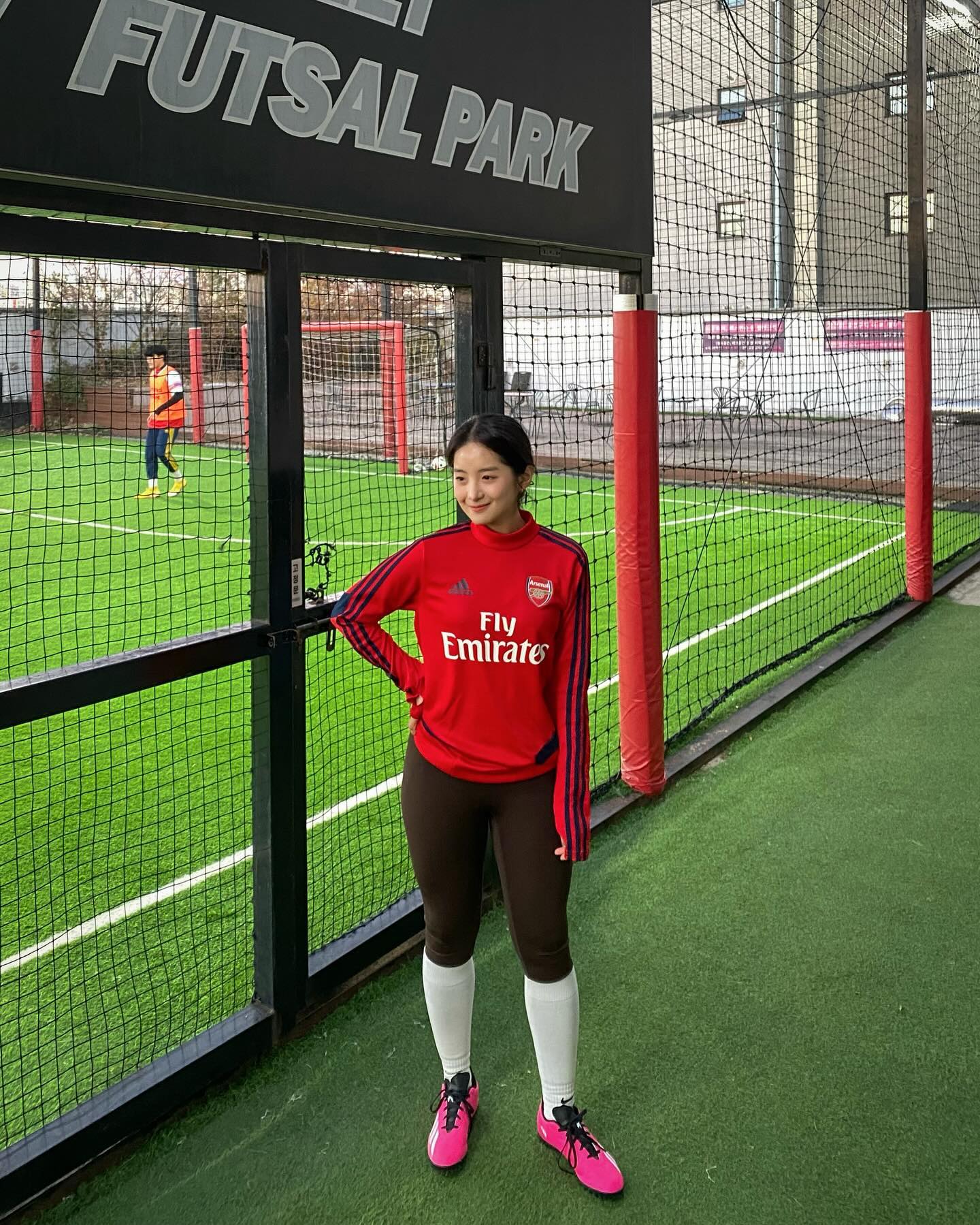 .
Arsenal Korea Head coach Yunjung.K🥸ㅋㅋㅋ
아스날코리아 풋살도 벌써 3회째🎈
여성분들의 많은 참여 기다리고 있어요
풋살 처음 해보셔도 괜찮아요٩( 'ω' )و✰
.
.
#아스날코리아_풋살 
🦖 arsenal
⚽️ arsenalkorea 
#아스날 #아스날코리아 #COYG #Arsenal