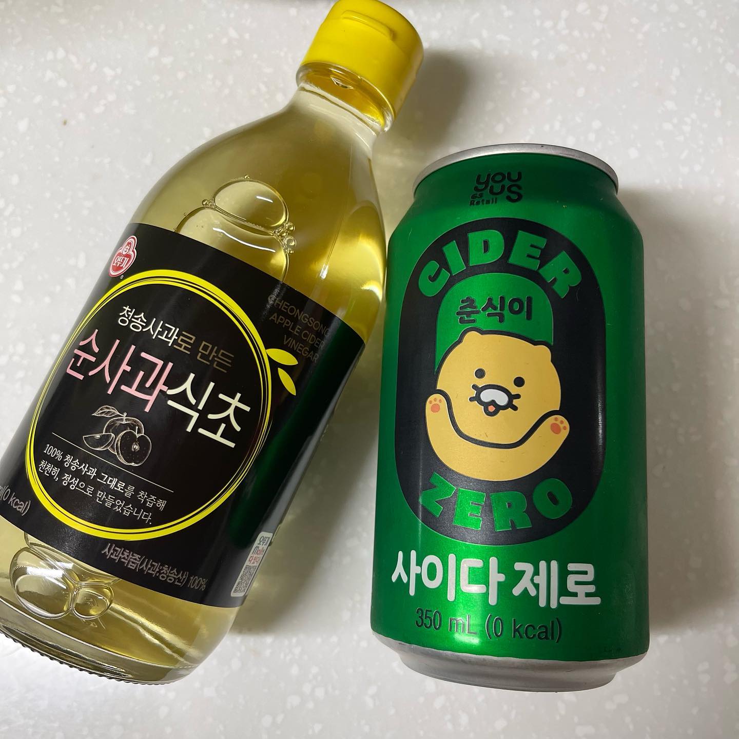 #협찬 #제품제공 

오뚜기 순 사과 식초

사과착즙100%

요즘 애플사이다비니거가 유명하다고 하던데😮

한번 사이다에 넣어 만들어 먹은 이후로 매일 챙겨먹게 되는 애사비🍎

#협찬 #오뚜기 #식초 #청송 #청송사과 #애사비 #애플사이다비니거 #음료 #클린라벨 #요리 #새콤함 #먹방스타그램 #먹스타 #일상 #데일리 #디엠 #카페스타그램