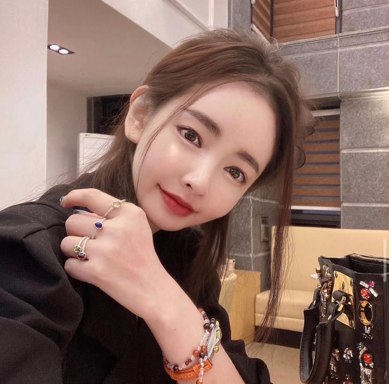감기조심하세요ㅠㅠ
진짜진짜진짜 3주가까이 죽을뻔햇슴둥