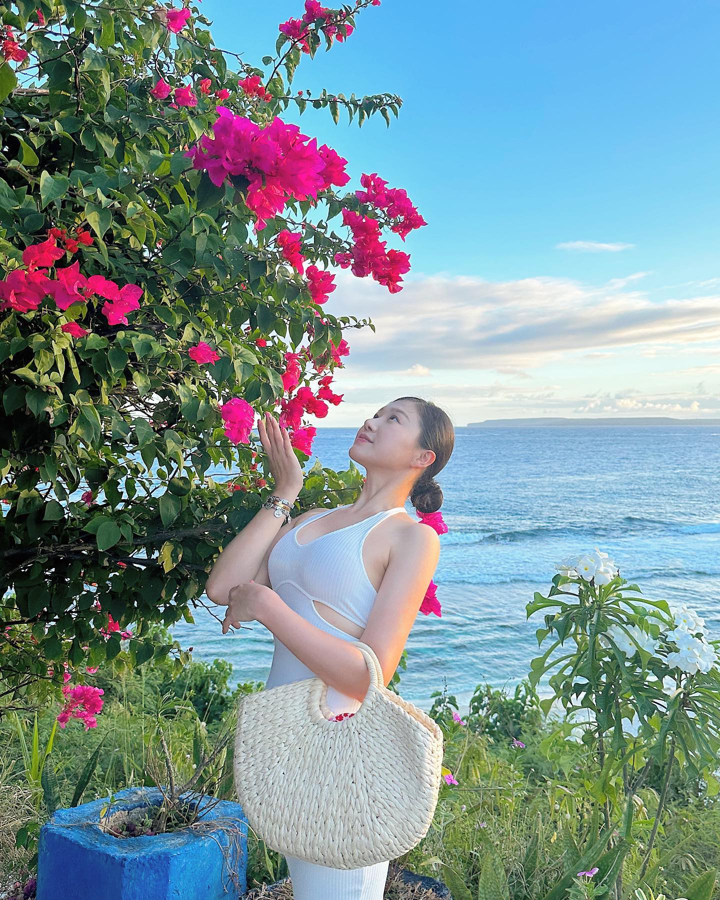 🏝️
𝑇𝑅𝐴𝑉𝐸𝐿 𝑇𝑂 𝑆𝐴𝐼𝑃𝐴𝑁 𝐼𝑆𝐿𝐴𝑁𝐷 

사이판 남부여행 🌊✨

유럽여행 여름 휴양지에서 자주보던 부겐빌리아 🌺
사이판에서보니 넘 반가운거있죵 ? 🤭

saipan_sasamo 

#사이판 #사이판여행 #사이판투어 #사이판해변 
#사이판남부투어 #사사모 #사이판을사랑하는모임 
#Saipan #Saipantrip #SaSaMo 
#SaipanIsland #SaipanBeach #🇲🇵
#부겐빌레아 #Bougainvillea