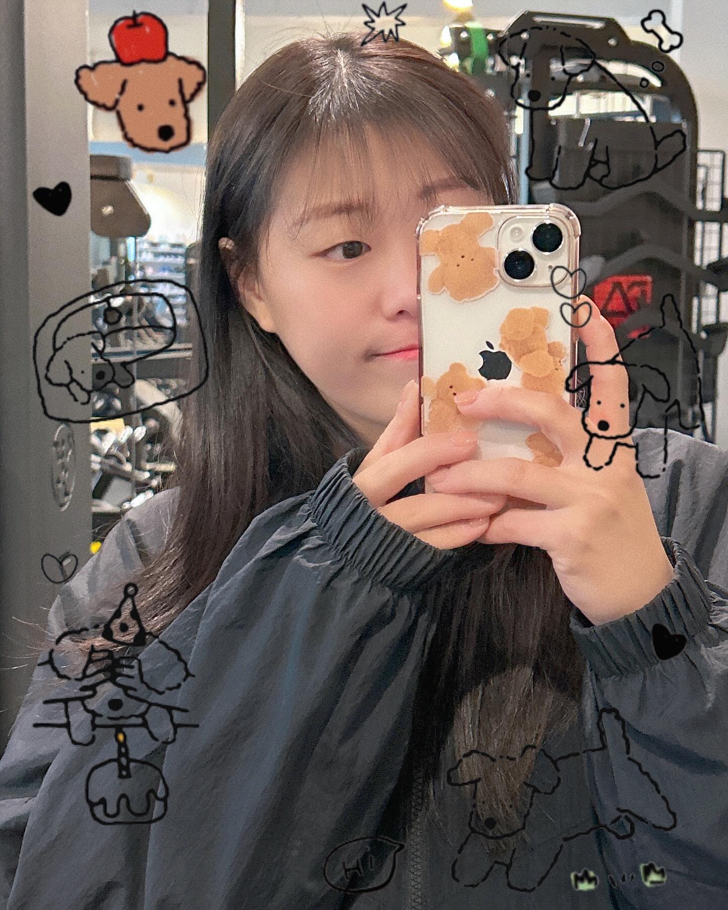 습관이 참 무섭다 , 늘 조심해야지🫡

#selfie