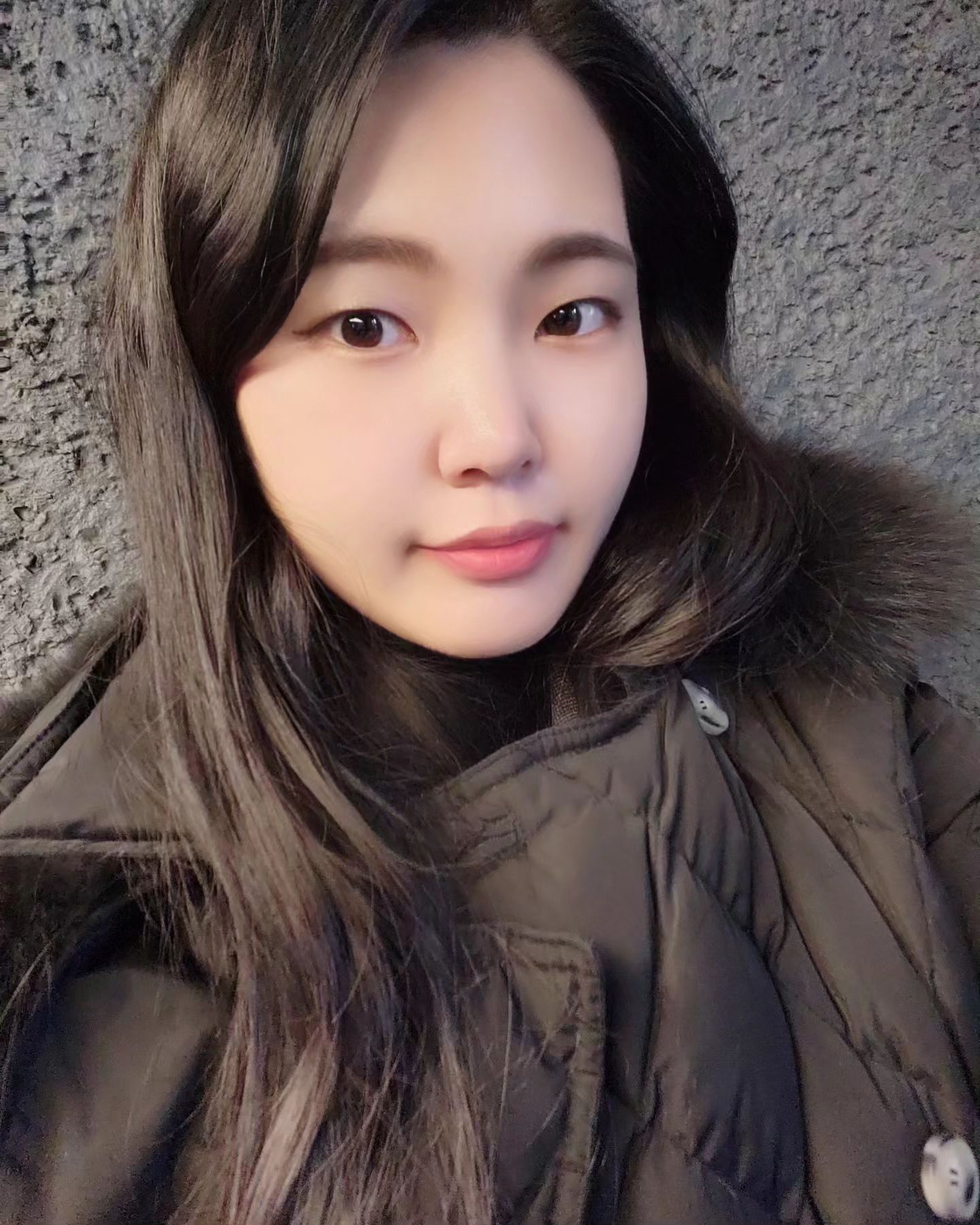 .
.

23년 제 옆에 있어줘서, 같이해줘서 감사합니다 ❤️🖤
24년 올해도 잘 부탁드립니다 👉👈
우리 건강합시다, 그리고 올해는 작년보다 더 많이 웃을 수 있는 날이 되길바래용🐲! ♥

-다죠이가 고마운 사람들에게-
#다죠이그램