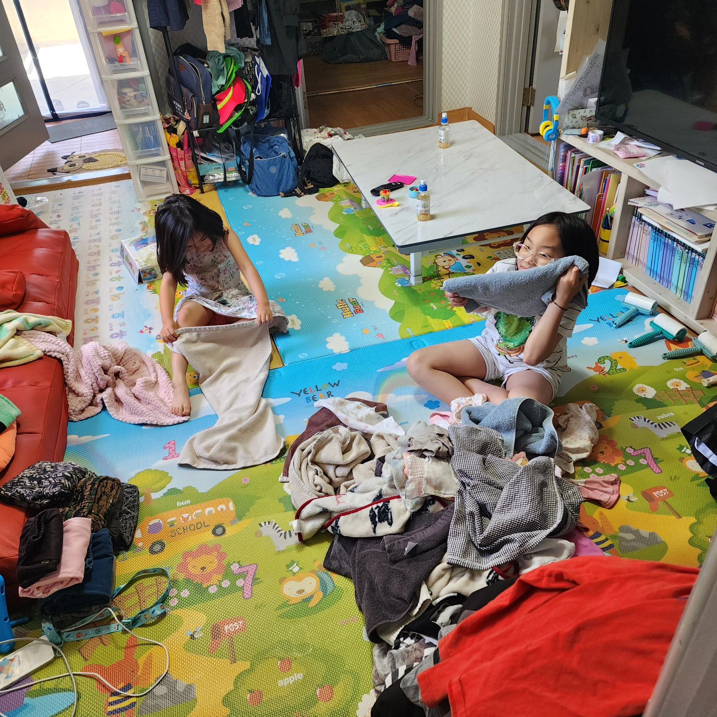 주말 가사노동은 함께 합니다!
#주말 #만5세 #만9세 #집안일동참 #조기교육😅
