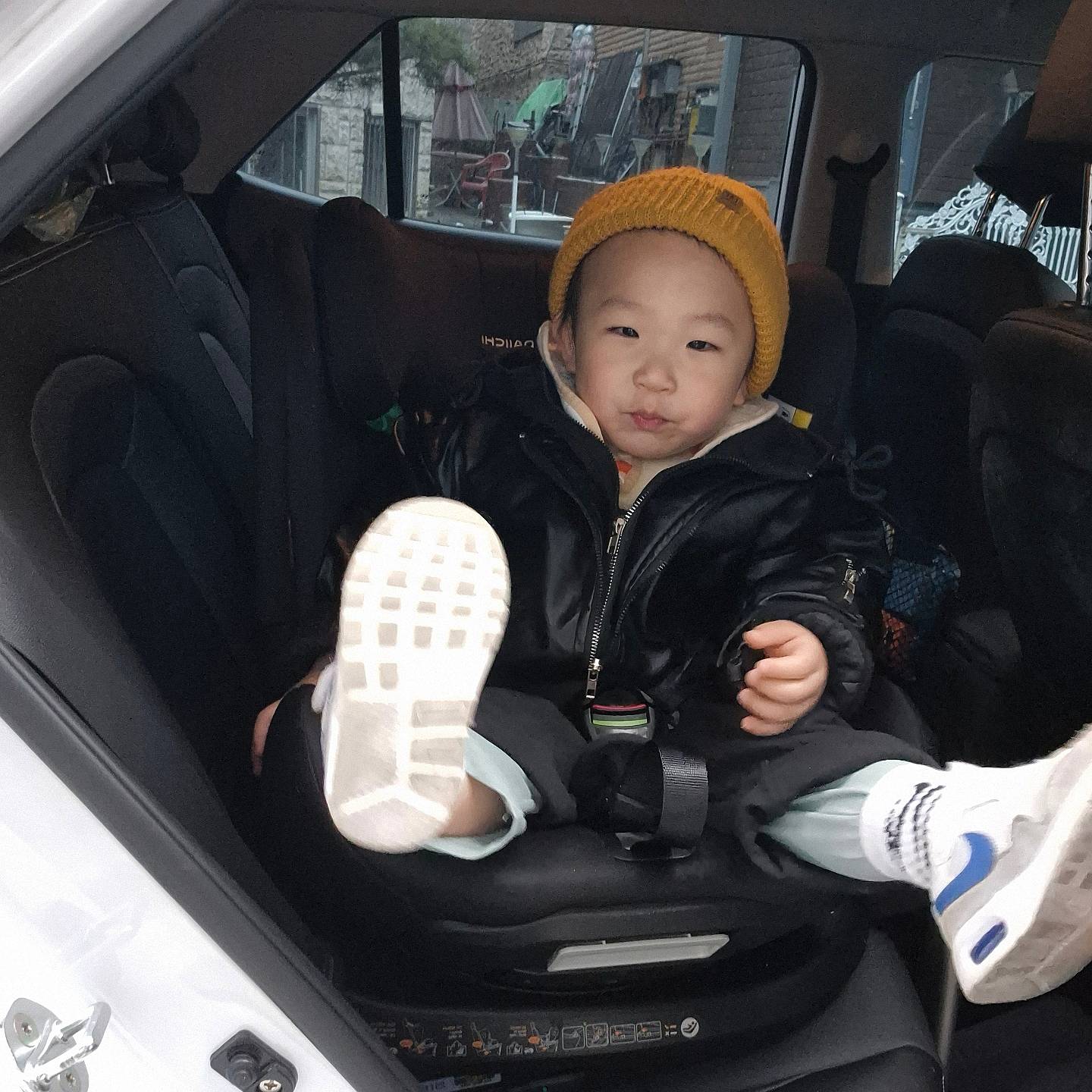 🫶🏻

쫌 많이 멋남이네😁
내 갤러리는 늘이 보물창고

앞으로도 밝고 맑은 아이로 자라길
늘 사랑한다 🩷

#비니잘어울리는남자 #눈웃음아기 #흥부자