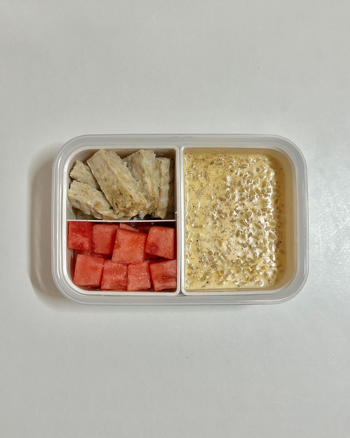 .
🫧크림 현미 리조또 385kcal
🫧닭가슴살 109kcal
🫧수박🍉 31kcal