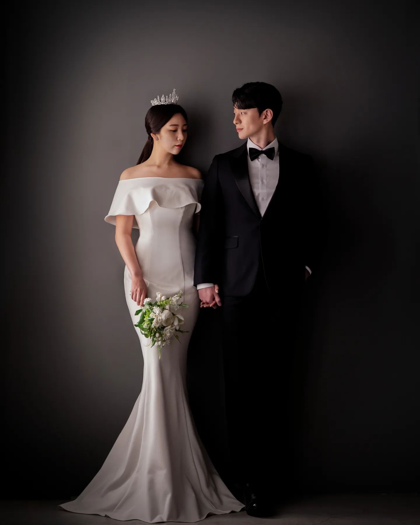 웨딩촬영 수정본 못기다리고 셀프 보정 해버리기✌️

포토샵 배워둬서 돈 굳었ㄸr

P.direct.wedding 
S.stjungwoo_studio 

#다이렉트결혼준비 #st정우 #st정우스튜디오 #웨딩촬영 #스튜디오촬영