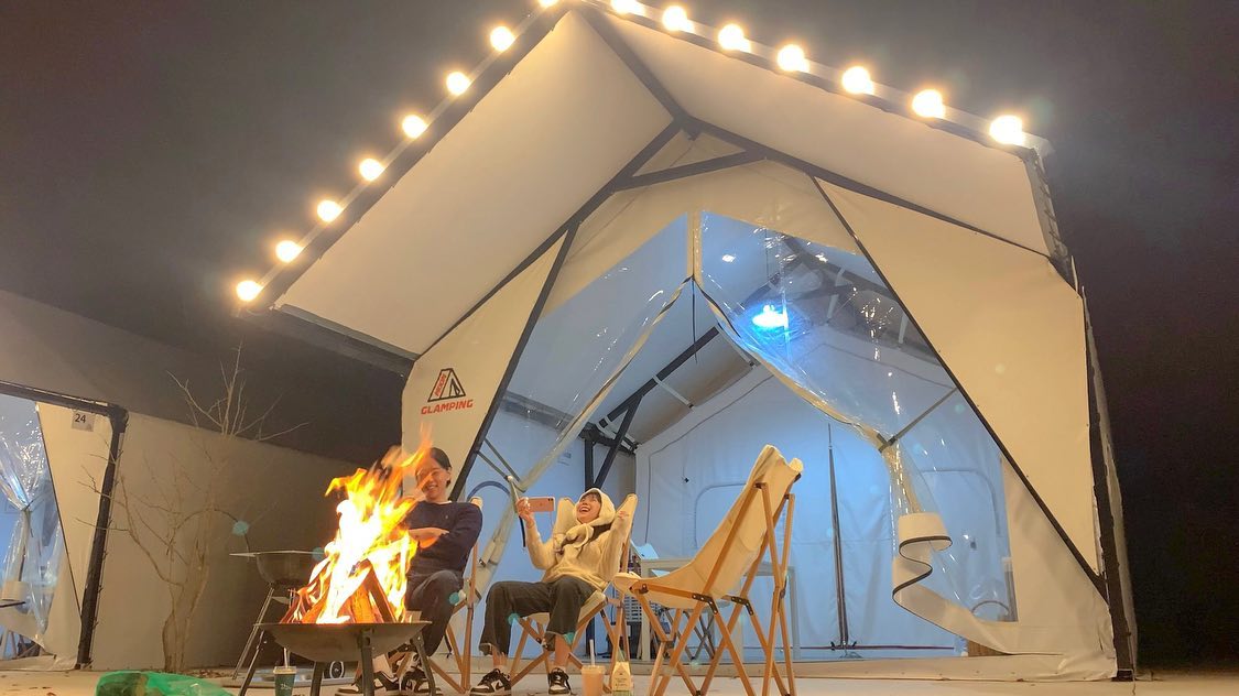 숭중아줌마와 힐링하러 가기 성공!!🏕️💗 더 마이마이 놀러과좌륑륑마벨~!~! 근데 하루종일 넘 많이 먹어서 배 터질거 같음ㅋㅋㅋㅋ🤢
.
.
.
.
.
.

.
#추천 #글램핑 #문글램핑 #커플 #커플여행 #캠핑 #캠핑스타그램⛺🌲