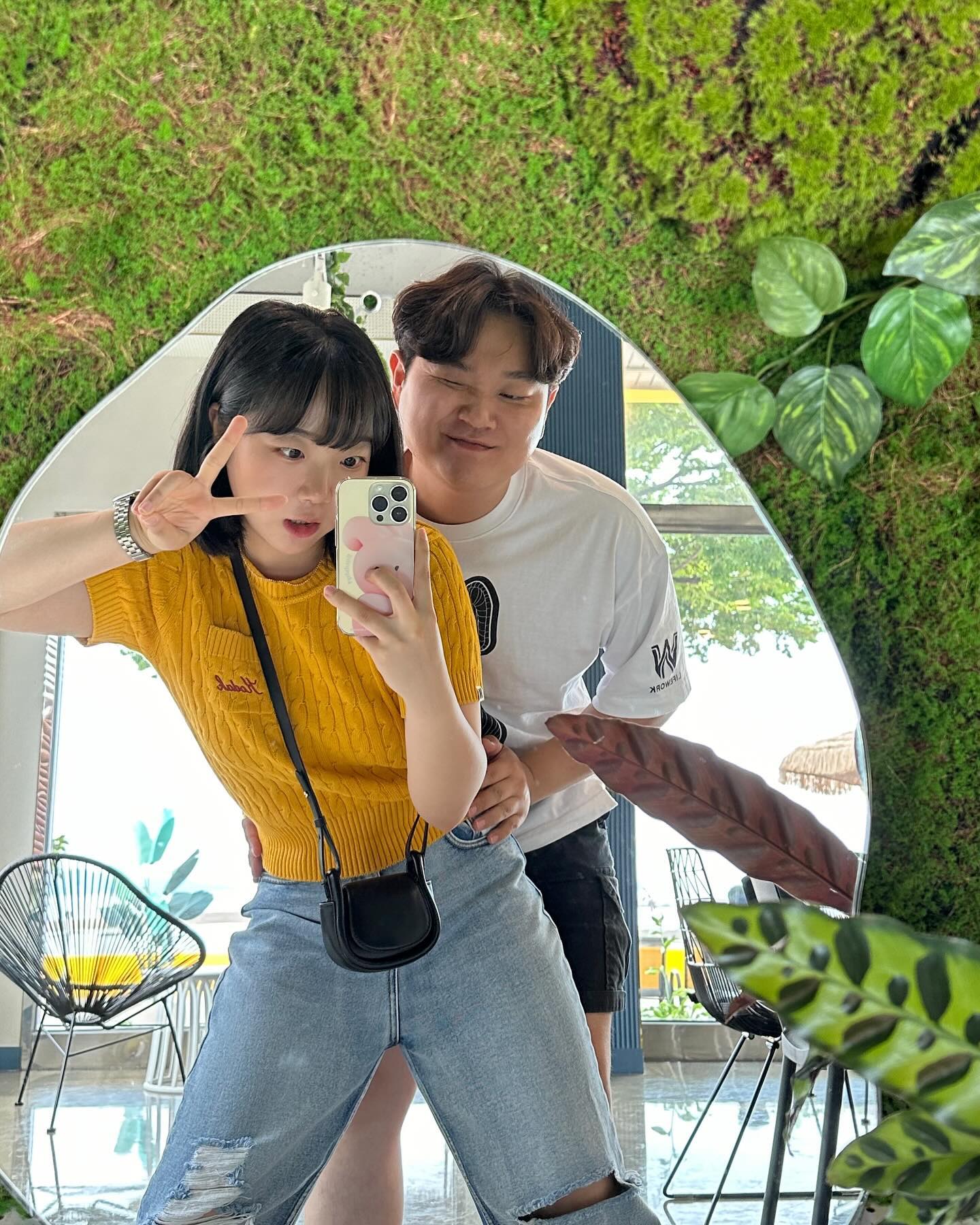 🚗🏝️☕️🌊
.
📍영흥도 #하늘고래카페🐳 
.
.
.
.
.
.
.
#jmt #00년생 #esfj #엣프제 #mbti #커플스타그램 #연애스타그램 #럽스타그램 #l4l #데일리 #좋아요 #선팔하면맞팔 #소통해요 #맞팔환영 #좋아요반사 #좋반 #daily #f4f #일상스타그램 #소통 #일상 #대한민국구석구석 #photooftheday #사진기록 #데일리그램 #오오티디 #일상기록 #여자친구 #ㅊㅇㅅㄹㅎ💛