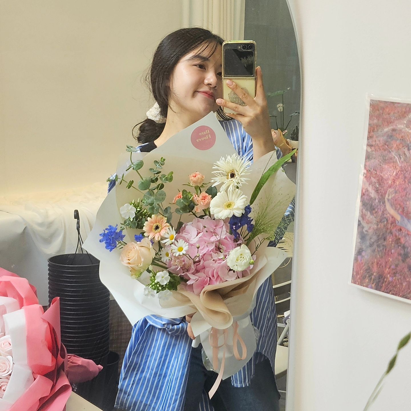 (✿◠‿◠)

오늘 
60송이 장미 다듬기 3분컷 해따 ㅎ ㅎ