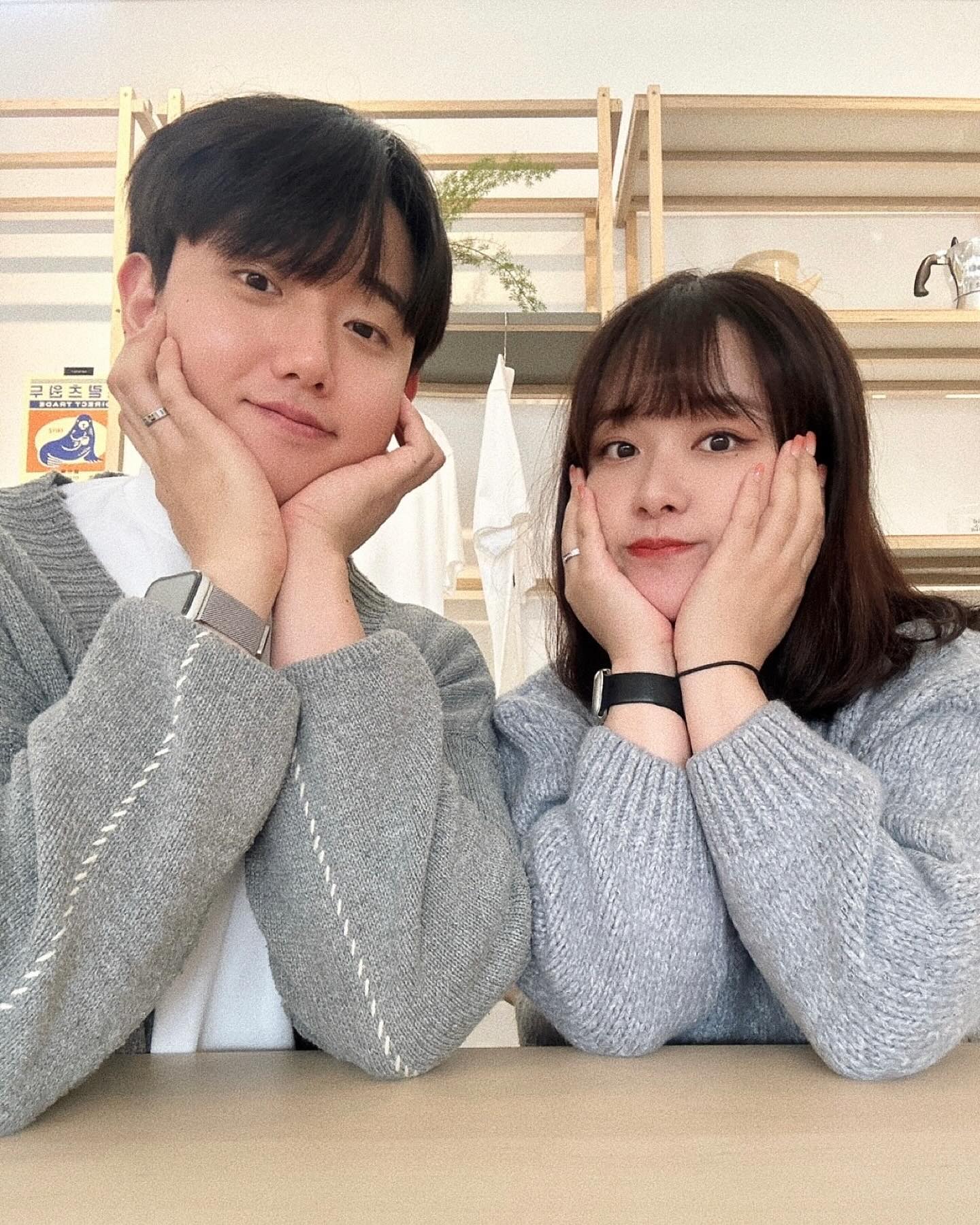 오랜만에 화장하구 데이트 🫧
민석이랑 노니까 주말 순삭..｡°(°.◜ᯅ◝°)°｡

내 주말 돌려줘 !!!!!🥹
-
-
-
#커플 #커플사진 #커플스타그램 #좋아요 #데이트 #럽스타 #럽스타그램 #일상 #소통#선팔 #맞팔 #커플맞팔 #좋반테러 #협찬 #dm환영 #daily #f4f