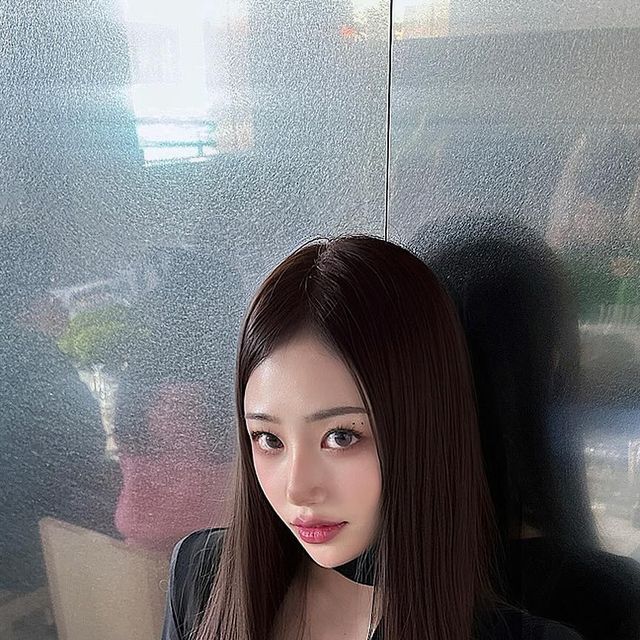미소의세상 / MOV25.1♥ on Instagram: "#광고 세상에서 하나뿐인 나만의 향 만들기🖤 내가 만들었지만 너무 좋아서 평생 뿌리고 싶다,, 공방 내 향도 좋아서 너무 궁금했는데 담에 또 가면 물어봐