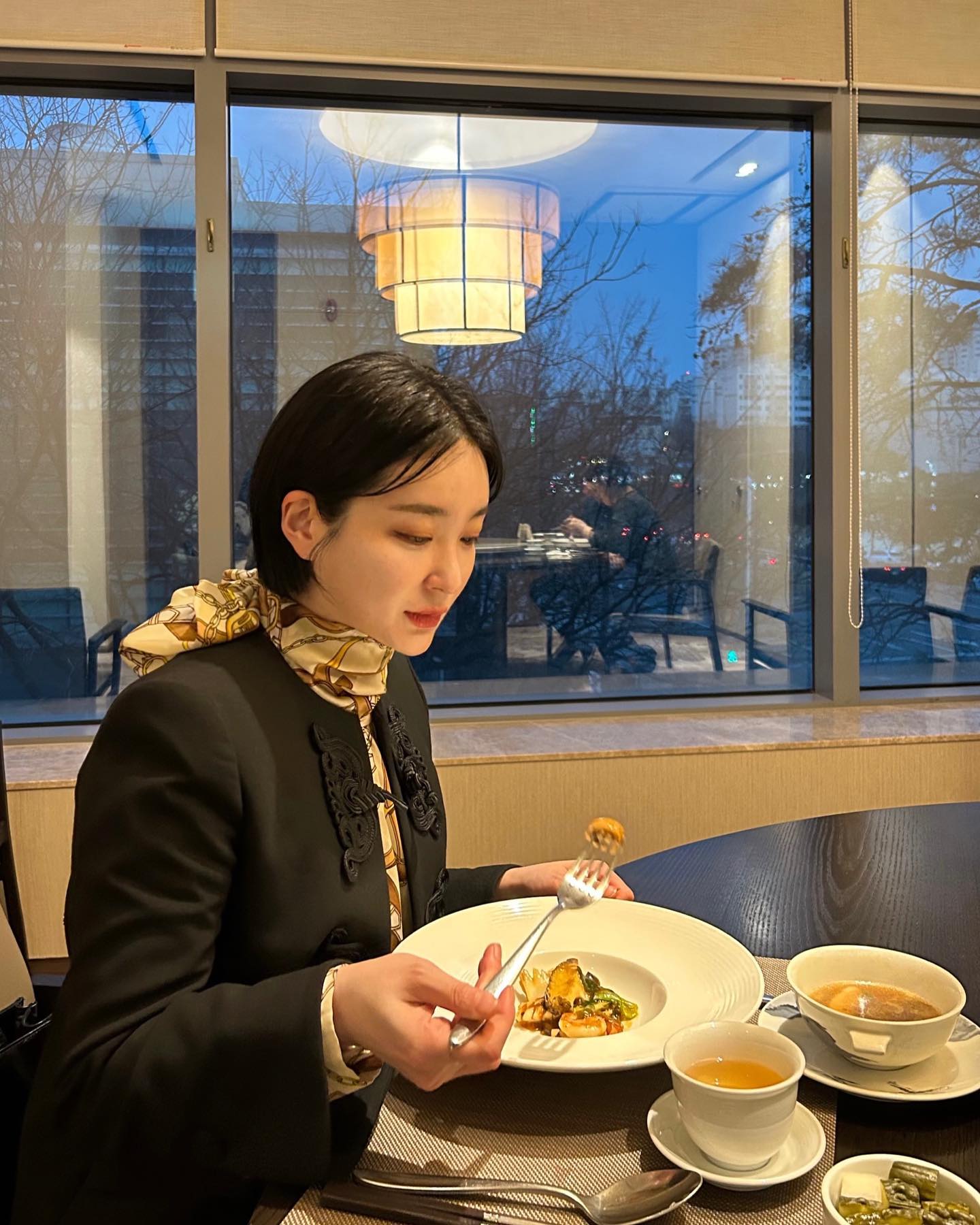 올 봄 날씨만큼이나 요란법석
아빠생파로 봄행사( •ॢ◡-ॢ)끄읏-!♡ 
-
#봄에만3생일
#영블리pick 
#인터불고 #동보성
