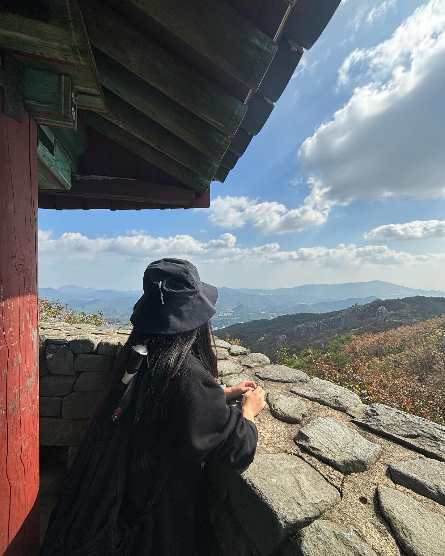 토요일미션👾 동문에서 망루를 지나 원효봉, 북문에서 고당봉과 금샘을 만난 후 범어사로 내려오기 3시간컷 성공! 뿌듯하고 건강한 주말 오늘도 #완등 ⛰️