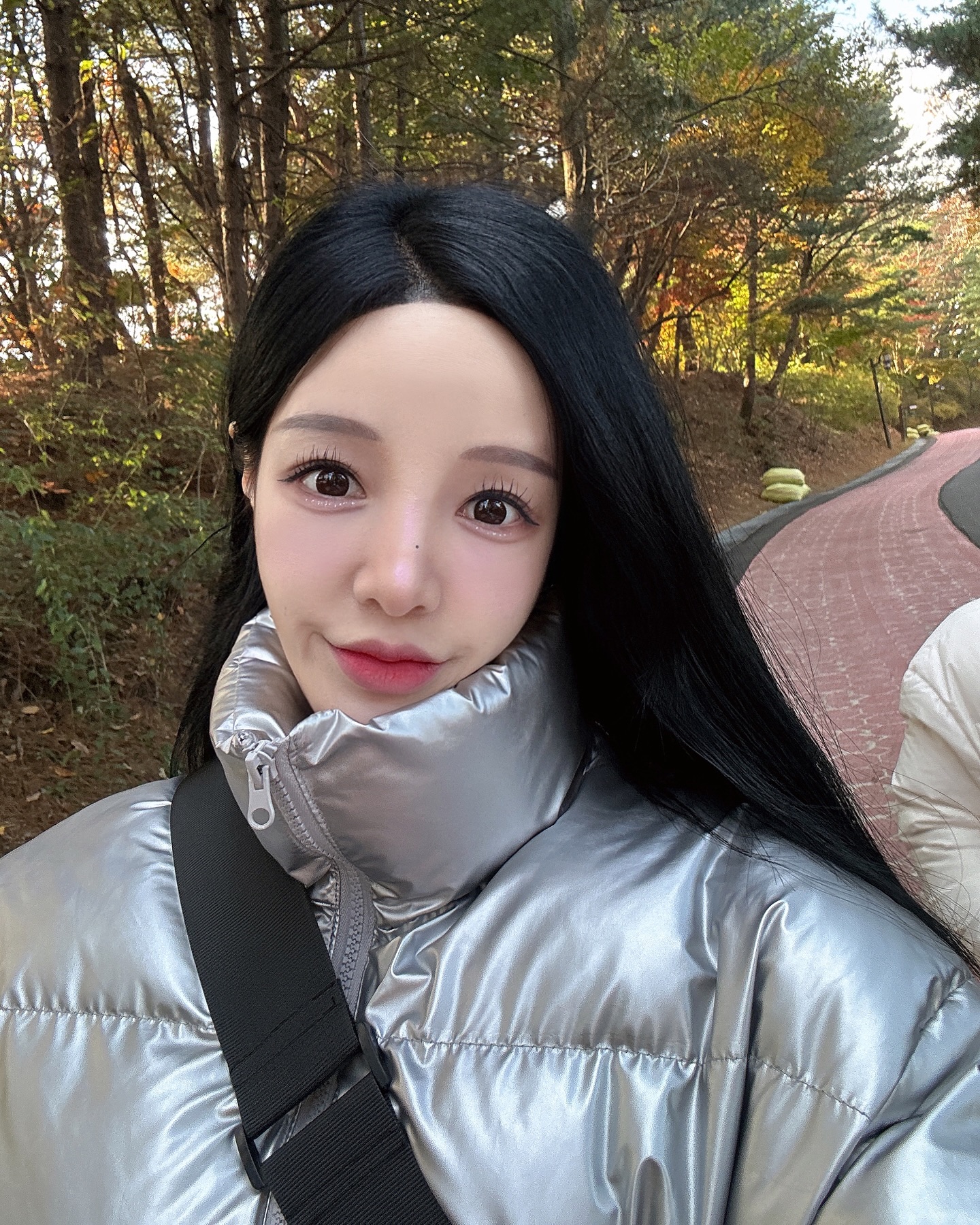 콧바람🍁

#은평한옥마을 #1인1잔 
#행주산성 #행주산성맛집

_
#데일리룩 #오오티디 #아웃핏 #셀카 #셀피 #셀스타그램 #셀카그램 #얼스타그램 #셀피그램 #셀카그램 #셀카스타그램 #셀피꾼 #뷰티 #패션 #다이어트 #일상 #카페투어 #핫플투어 #핫플 #카페추천 #dailylook