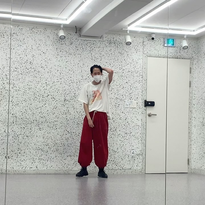 여름 바이브로다가 🕶️

choreo: xiwon___ 
🎶: woozico0914 jennierubyjane _#spot 
#xiwonchoreography