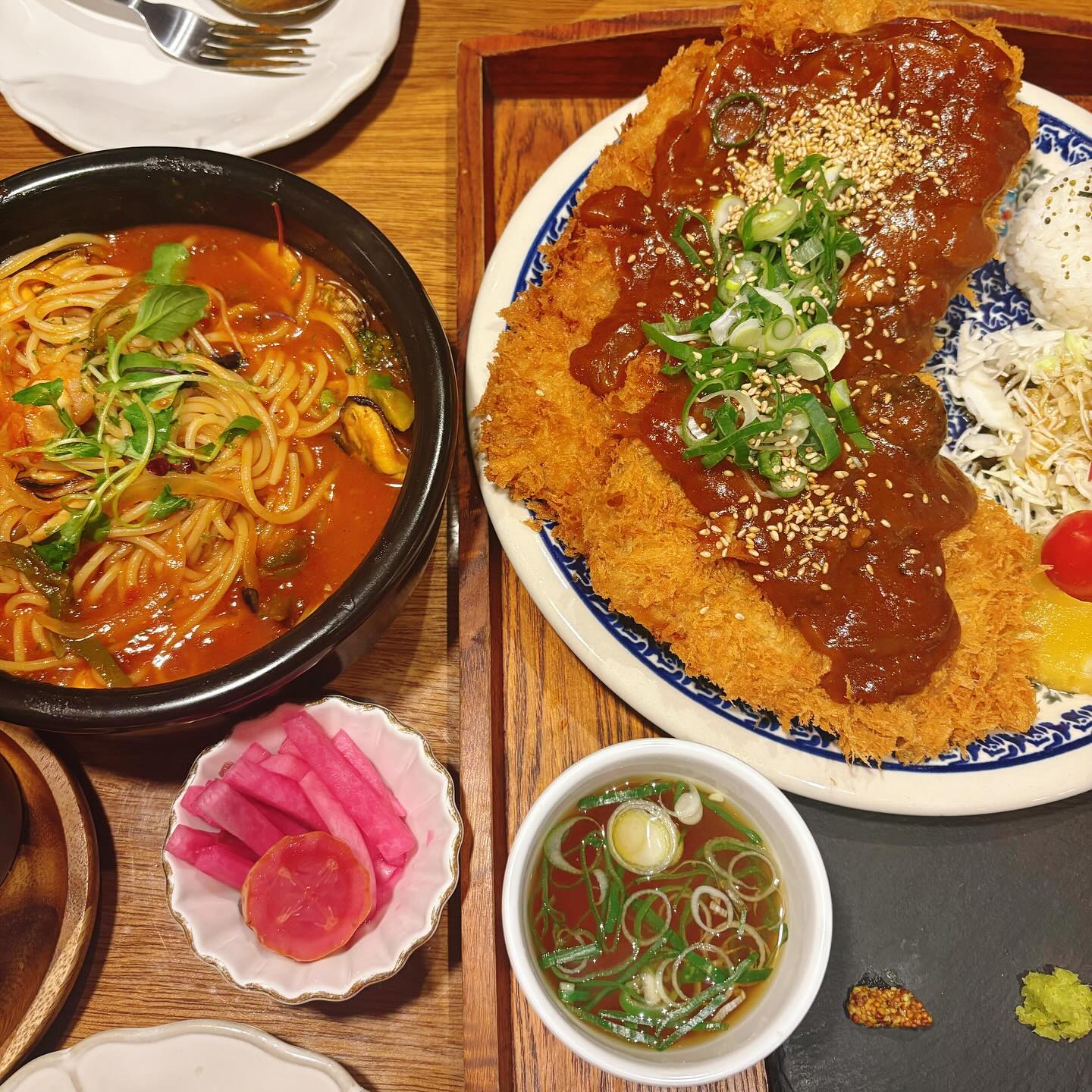 파스타보단 돈까스맛집!!
통뼈카츠 먹어야함✨
#구파발맛집 #동백카츠구파발점