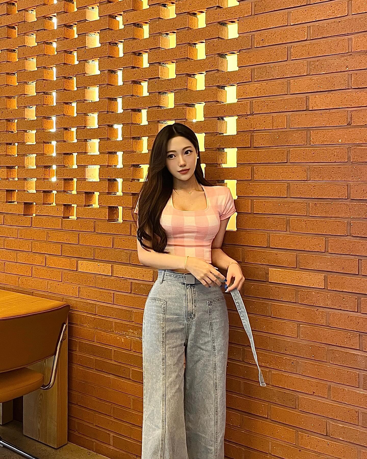 지난여름 🎀🖤

.
.
.
#대구 #일상 #핫플 #데일리 #교동 #대구교동 #팔로우 #인친 #소통 #선팔 #맞팔 #좋아요 #좋아요반사 #ootd #대구데이트 #필라테스 #필라테스강사 #대구필라테스