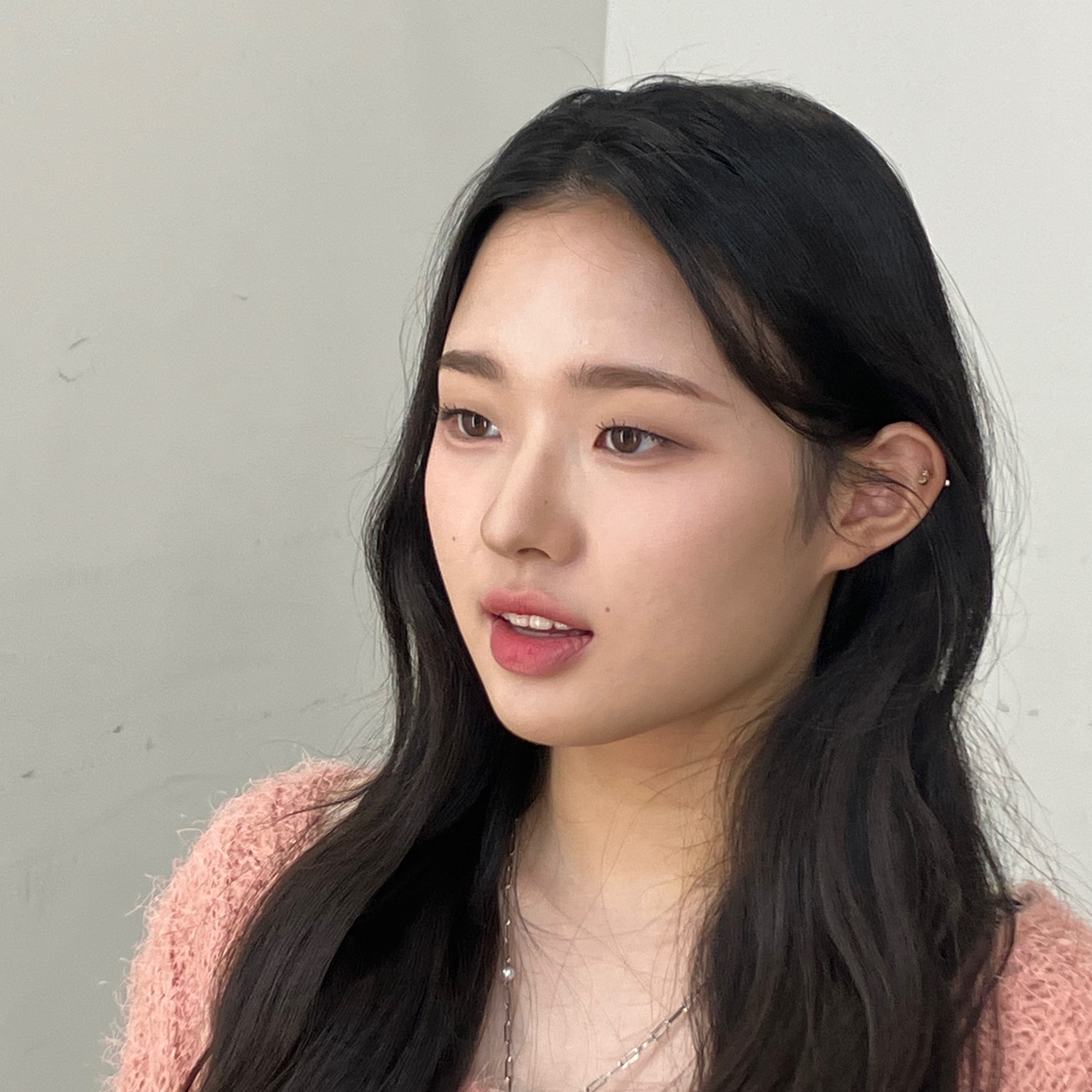 청순하게 #피치핑크 메이크업💕
요즘 #쿨톤메이크업 보다 웜한 피치가 끌리네용

#위스도산 #위스도산메이크업 #청담동미용실 #청담헤메 #피치퍼즈 #내추럴메이크업