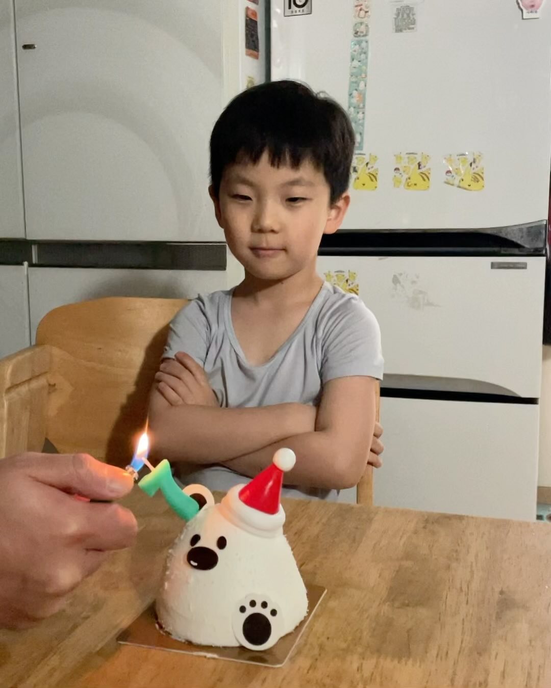 서리우 생일 축하해❤️
근데... 생파동영상이 안찍혔어.... 😂
ㅋㅋㅋㅋㅋㅋㅋ미안하당 ㅋㅋㅋ
내 강아지 7번째 생일 너무 축하하고🫶
내년에 초딩 되서도 잘해보자!! 알라뷰💕
-
-
#7번째생일 #너무축하해❤️