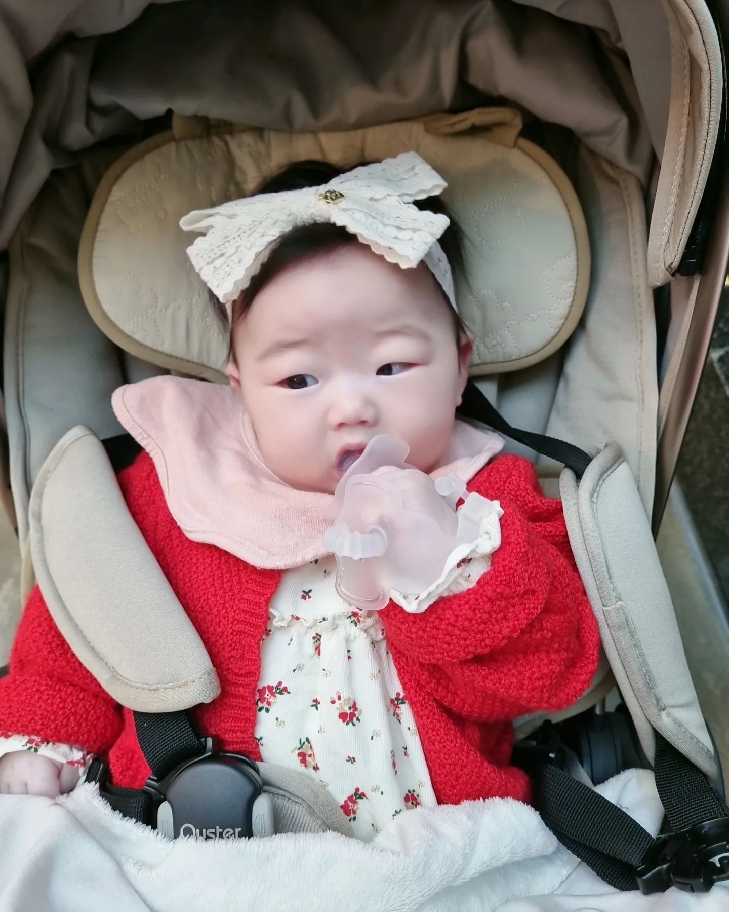 D+138  #육아일기

19년도부터 연애하면서
이번이 카페 3번째 방문.
정말 카페안가는 우리부부인데
설이가 그것또한 바꿔준다👶

설이한테 예쁜걸 보여주기위해
예쁜사진을 남겨주기위해
(체력을 빼기위해...ㅋ)

예쁜곳 많이 알아볼께
같이 열심히 다니자 설아❤️🧡💛

#사랑이야  #흑토끼띠 #흑토끼띠맘 #신생아 #육아스타그램 #육아 #육아소통 #딸스타그램 #아기릴스 #딸바보 #육아그램 #송도 #송도카페 #포레스트아웃팅스