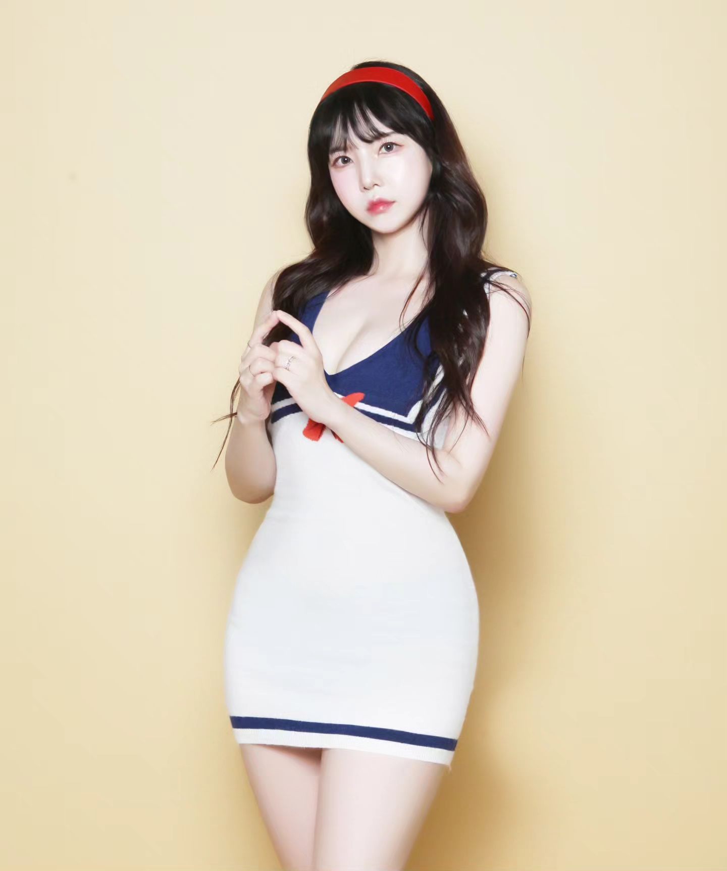 👉👈

#19세기미술관 #대구스튜디오 
#헤이여니메이크업 
#바디프로필 #컨셉프로필 
#세라복