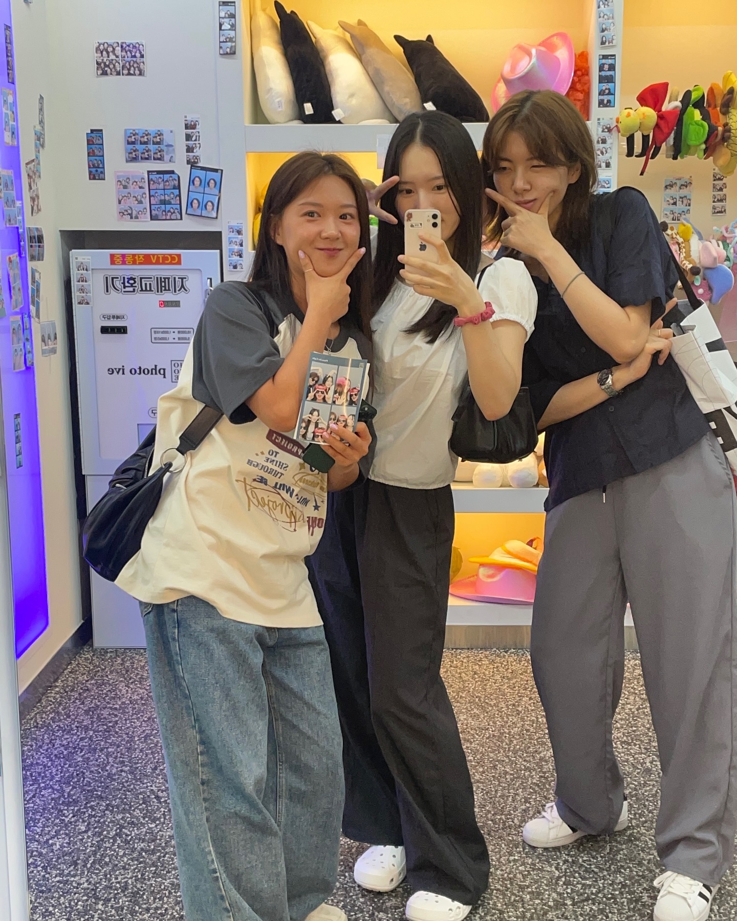 증사 에피소드🤣

#네컷#거울샷#📸