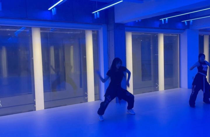 😶‍🌫️🩵
🧠: liny__kr
🎵: shysmith #Soaked 
📍: kisecrew 

#linychoreography #07