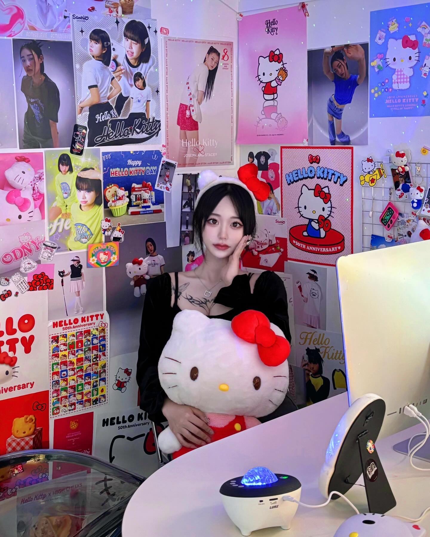 HBD キティちゃん  ฅ ^•ω•🎀^ ฅ
#happybirthdayhellokitty