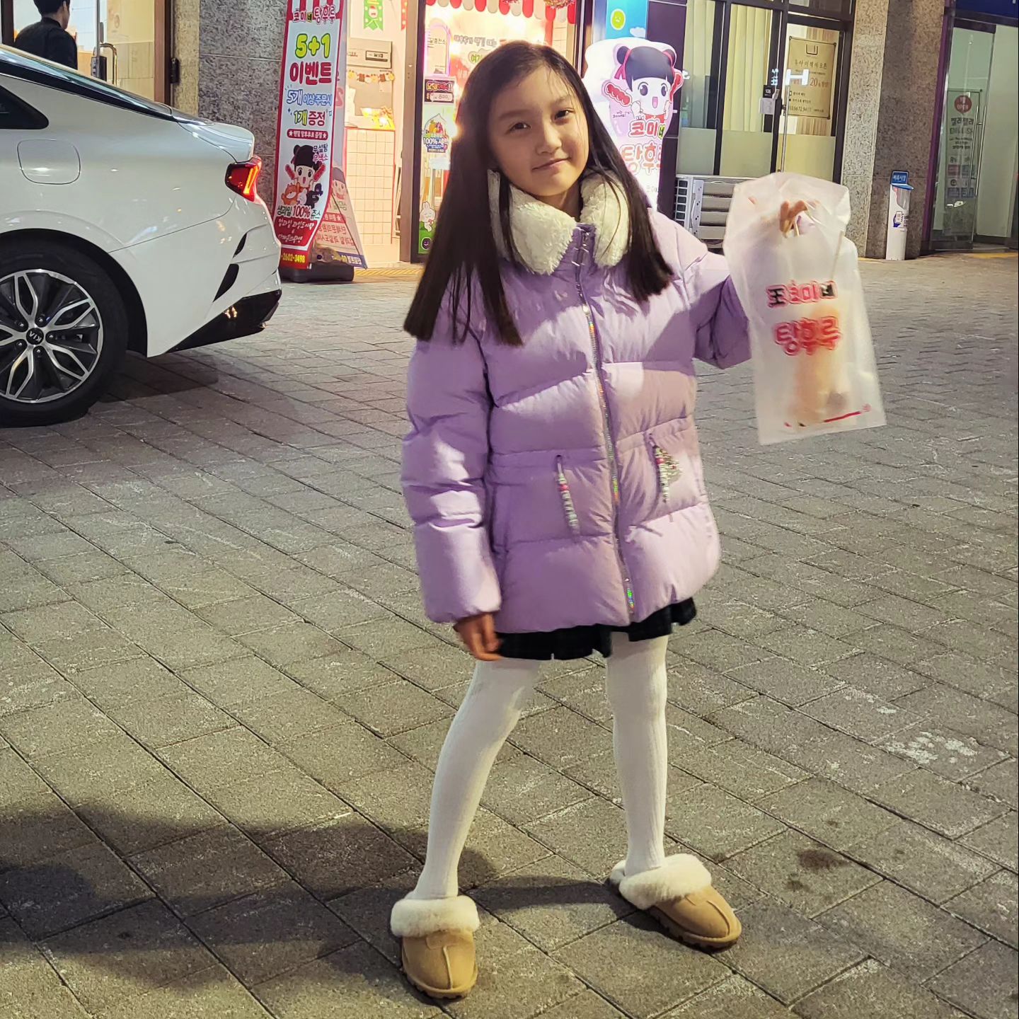 #특별히고생한날
#두달에한번인데모어때 
#엄마맘대루
#한달만에탕후루
#날씨너무따뜻
#두시간운전한엄마가미쳐서탕후루사준다