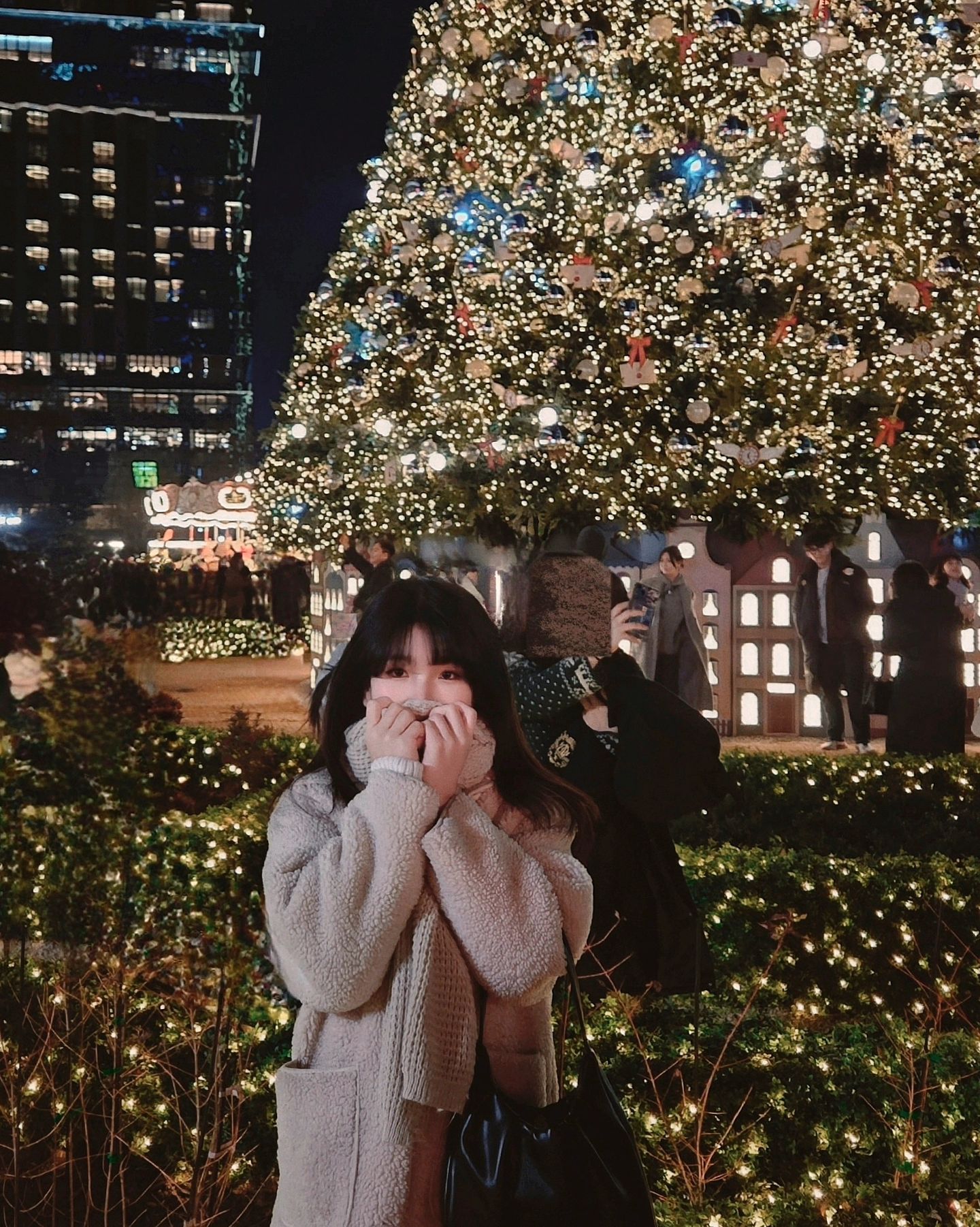 𝑪𝒉𝒓𝒊𝒔𝒕𝒎𝒂𝒔 🎄🎅
-
#크리스마스마켓 #크리스마스 #롯데월드타워 #서울스카이