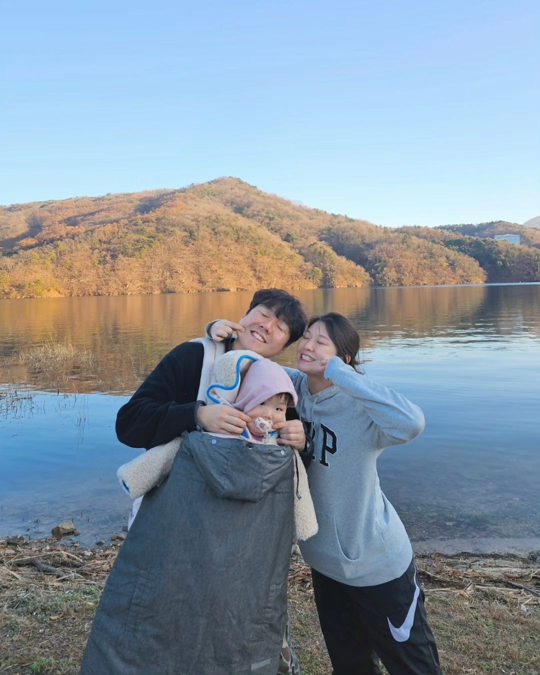 #아기랑여행

친구네 가족과 떠난 카라반여행❤️
카라반은 처음이었는데 겨울오기전 마지막 알차게 즐겨따 🔥
하루하루...불태워가는 나의 육아휴직...
D-17,,,❤️‍🩹

#가평포세이돈카라반