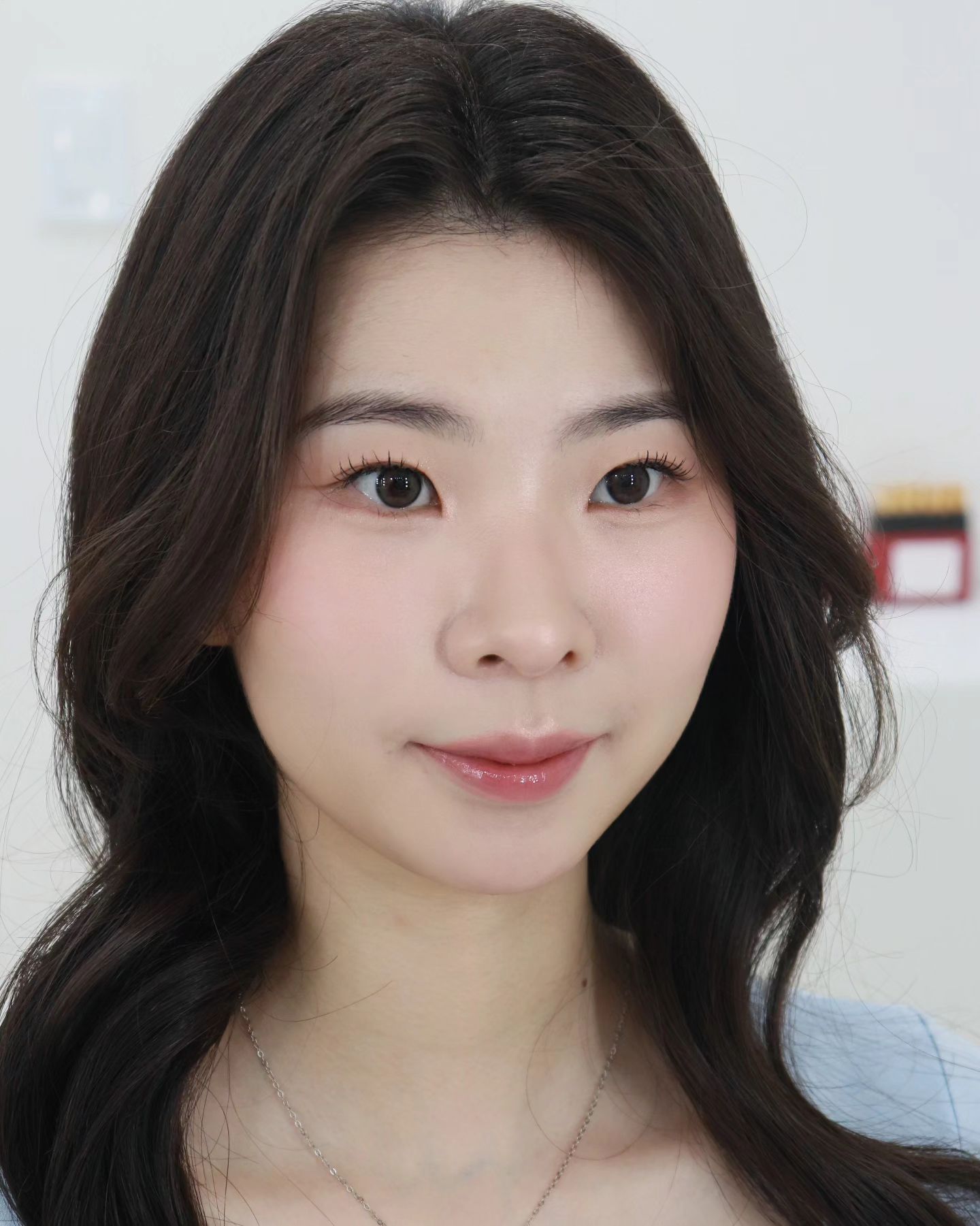 토끼핑크🌿

프로필 촬영으로 받으신 핑크 메이크업
은은하지만 또렷한 스타일이에요✨️

𝐼𝑟𝑎𝑒 이래

𝑇𝑜 𝑏𝑒 𝑚𝑒, 내가 되는 시간