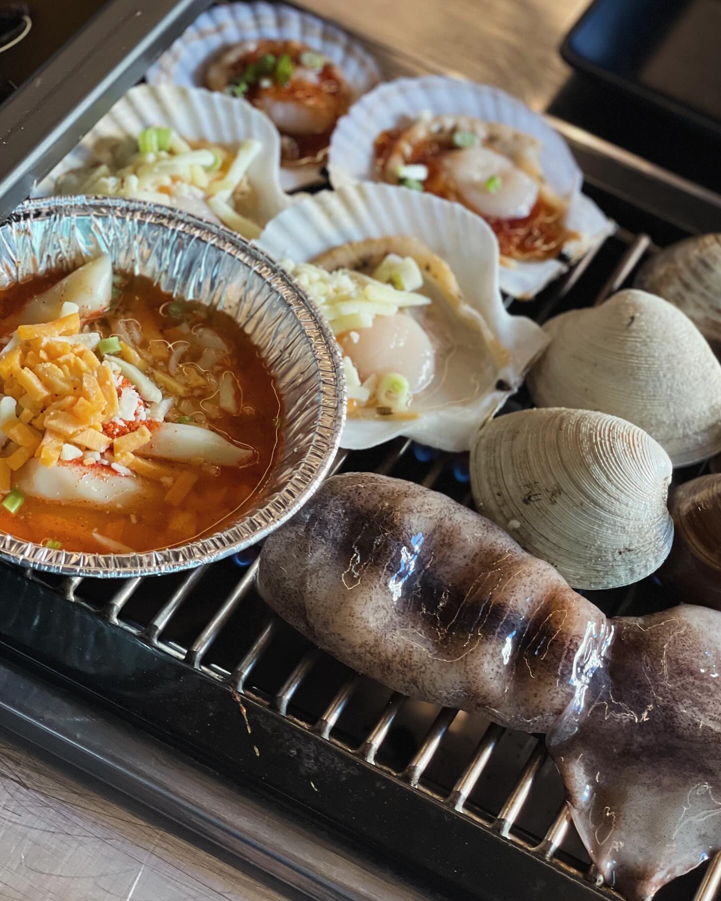 압구정 로데오 찐맛집  하와이조개 방문
압구정에서 맛있는 조개구이집 찾는다면
여기 어떨게 알고 찾아 오눈지 다 외국인 손님도 많음
하와이조개 압구정점 대박 맛집 다양한종류 조개
도심속에서 즐기는 진짜 바다의 맛
셀프 라면 무제한까지 완벽하네

#압구정로데오맛집  #압구정맛짖 #맛스타그렘
#압구정조개구이 #하와이조개압구정로데오
#강남해산물 #강남조개구이  #하와이조개
