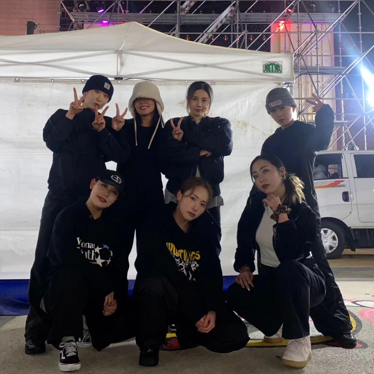2024 레드로드 카운트다운 페스티벌
PEP X PRIMEQUEENZ 

Happy New Year🙌✨️🐲

#Roar #Ladycube 
#Primequeenz #pep #Krump #showcase 
#2024레드로드카운트다운페스티벌