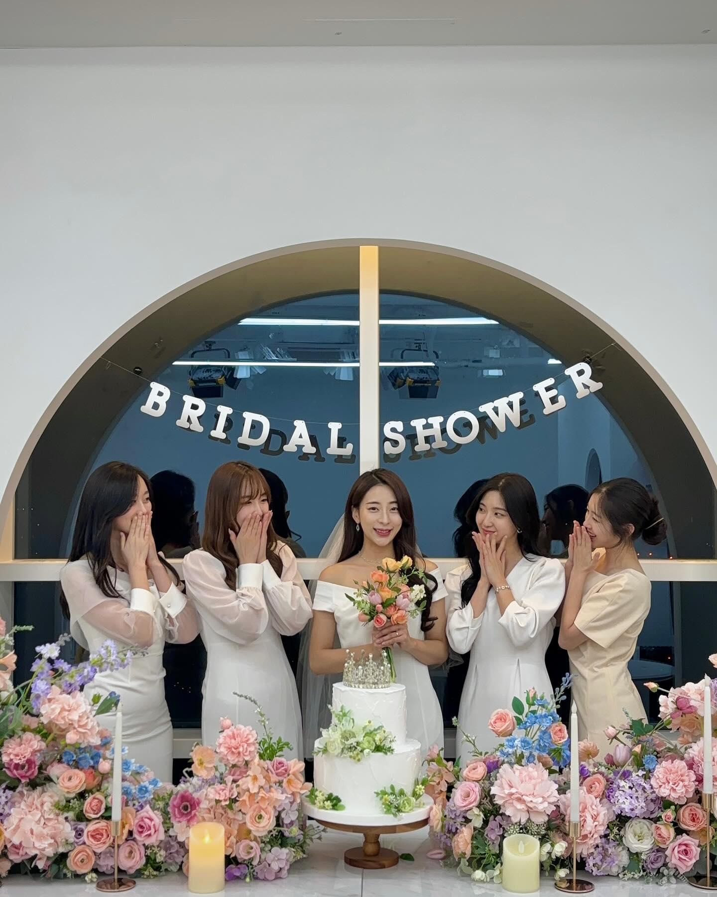 🤍𝐵𝑅𝐼𝐷𝐴𝐿 𝑆𝐻𝑂𝑊𝐸𝑅🤍🌿🥂
성사결 자매들 평생 못잃어🫶🏻

#bridalshower #브라이덜샤워 #웨딩 #웨딩촬영 #웨딩사진
