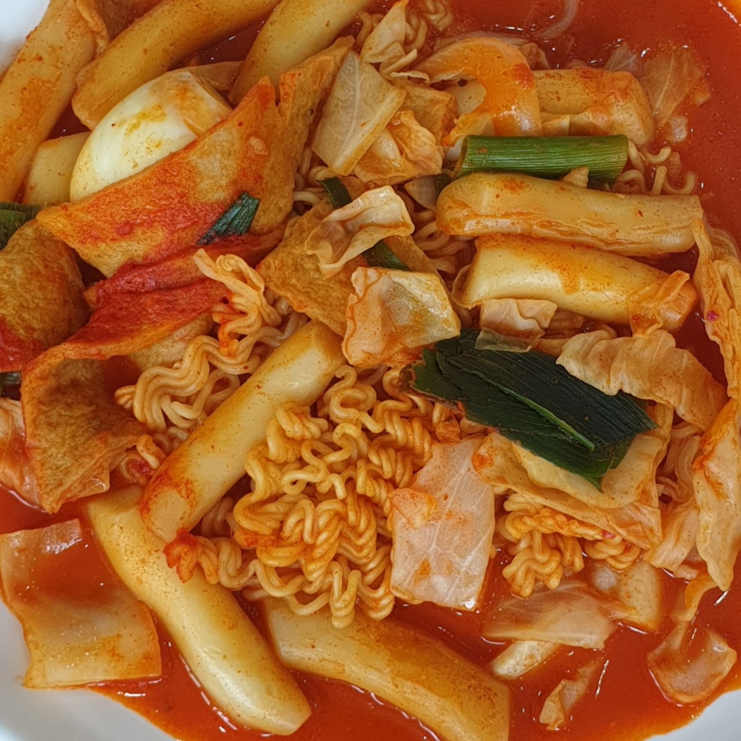 쫀득쪽득 매콤 달콤 후루룩 라뽂이 😃 

#맛집 #일상 #먹방 ##소주 #맥주 #먹스타그램 #쿡스타그램 #다이어트 #혼술 #일상그램 #일상스타 #맛있다그램 #나 #떡볶이 #라뽁이 #라면