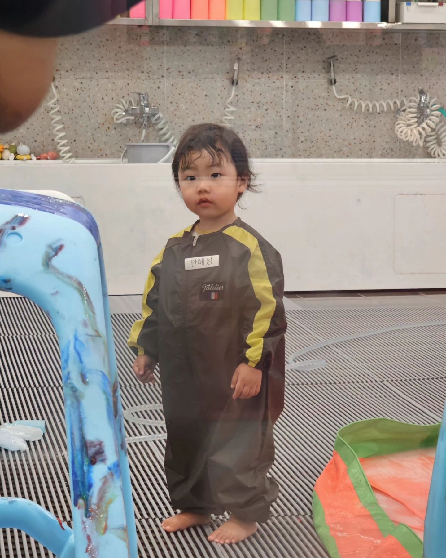 ⠀ 
처음 해본 드로잉인데두 완벽,, 👍🏻
엄마 찾지두 않구 40분 내내 수업집중하기
일주일에 한번씩은 와야겠는걸,,, 🤔

혜성이랑 드로잉할사람 🙋‍♂️

⠀