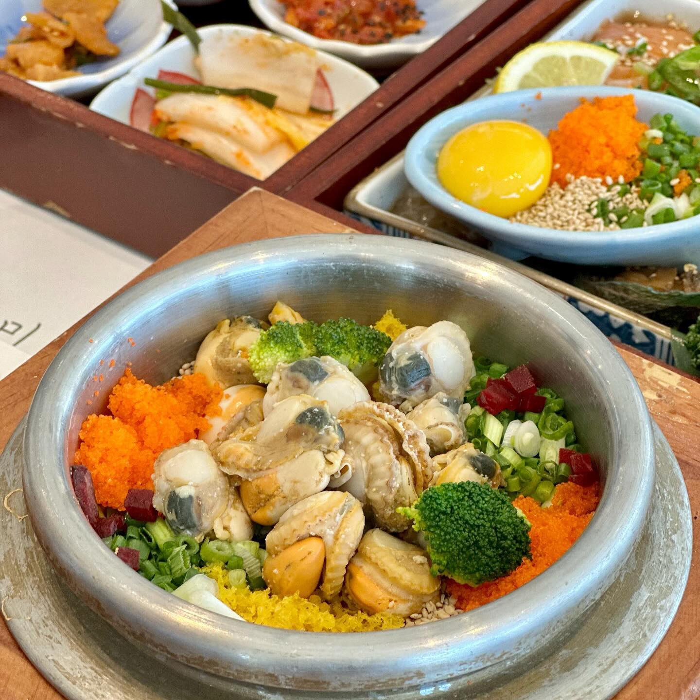 솥밥 맛있다 !🍚 해물장은 눈으로 먹음 👀✨
#갑각류알레르기 ☹️ ㅋㅋㅋㅋㅋ
#미포집 #송정미포집 #부산송정맛집
