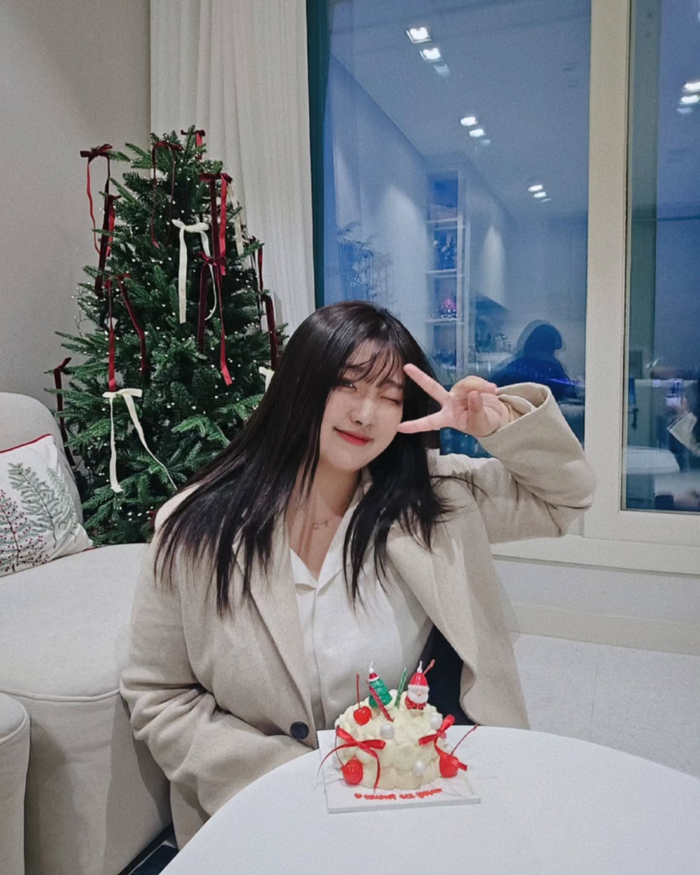 SSD💜
⠀
⠀
⠀
⠀
⠀
⠀
⠀
⠀
⠀
⠀
⠀
⠀
⠀
#99 #26 #instagram #daily #dailylook #selfie #selca #selstagram #daily #dailylook #송년회 #SSD #올해도수고했어 #좋아요 #좋아요그램