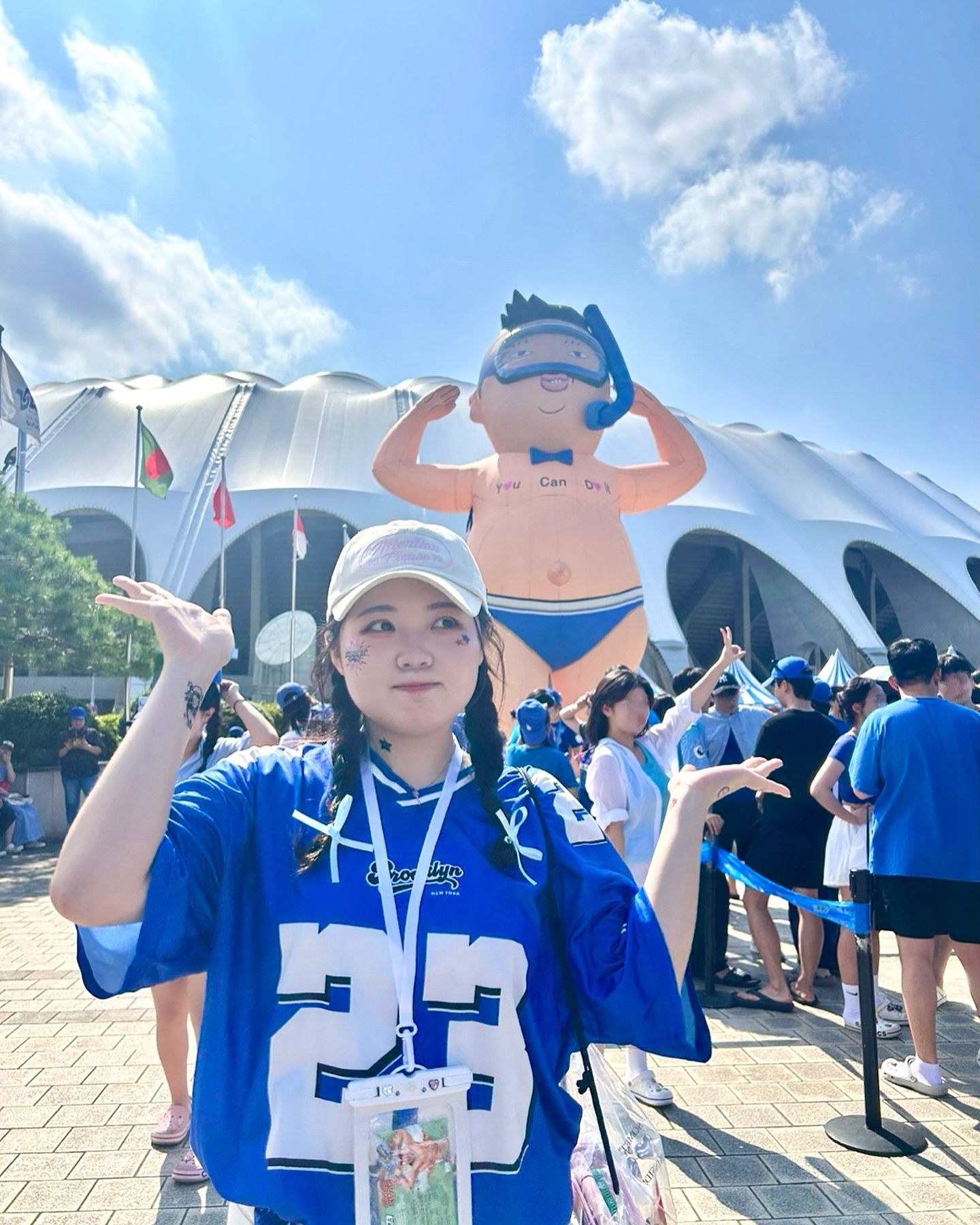 너무 너무 재밌었던 부산 흠뻑쇼🫧💙
성대와 두 다리를 잃고, 잊지 못할 즐거운 추억을 얻었ㄷr...🌊
#흠뻑쇼 #부산흠뻑쇼 #흠뻑쇼2024 #summerswag
